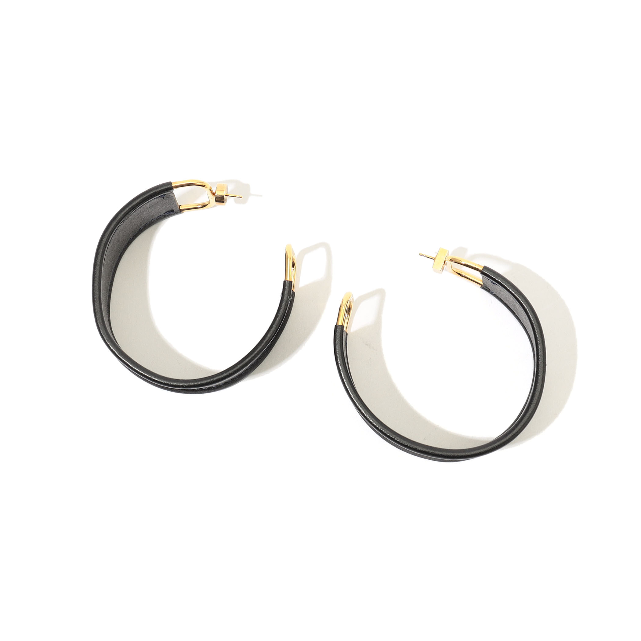 Jacquemus LES FAUTEUILS フープピアス｜トゥモローランド 公式通販