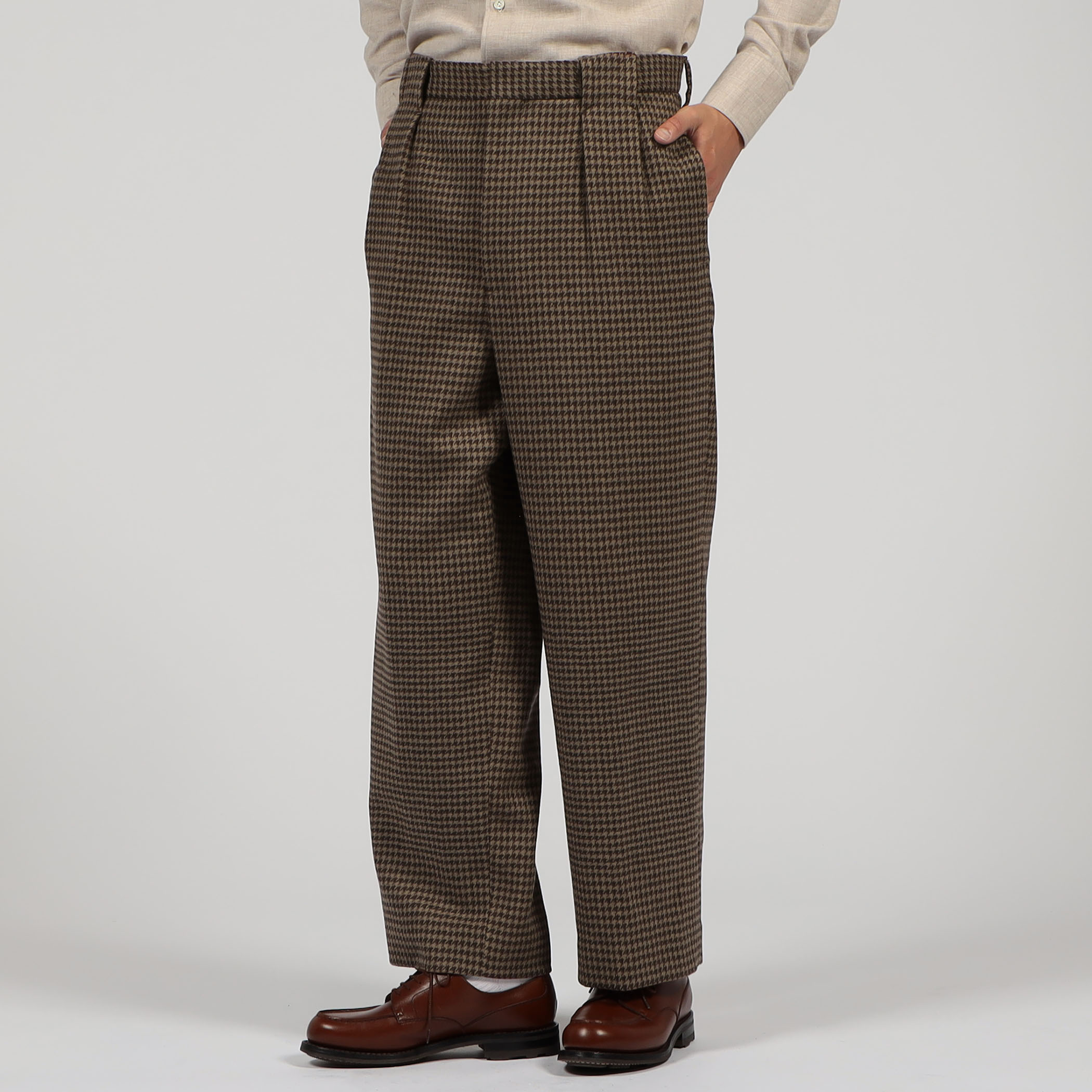 □ウール 2プリーツパンツ｜トゥモローランド 公式通販