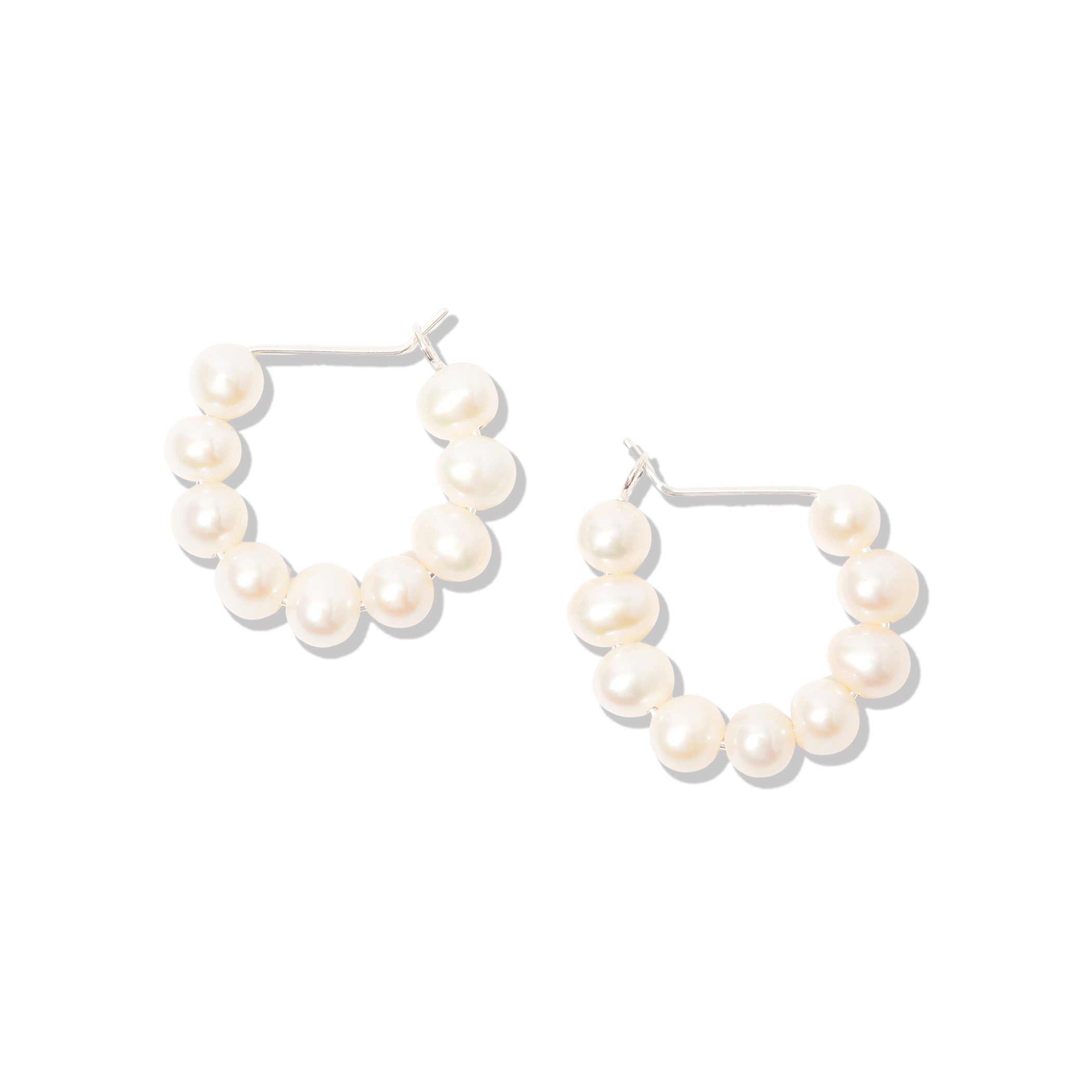 Kara Yoo MICHELLE PEARL HOOPS ピアス|トゥモローランド 公式通販 Kara Yoo MICHELLE PEARL HOOPS ピアス|トゥモローランド 公式通販