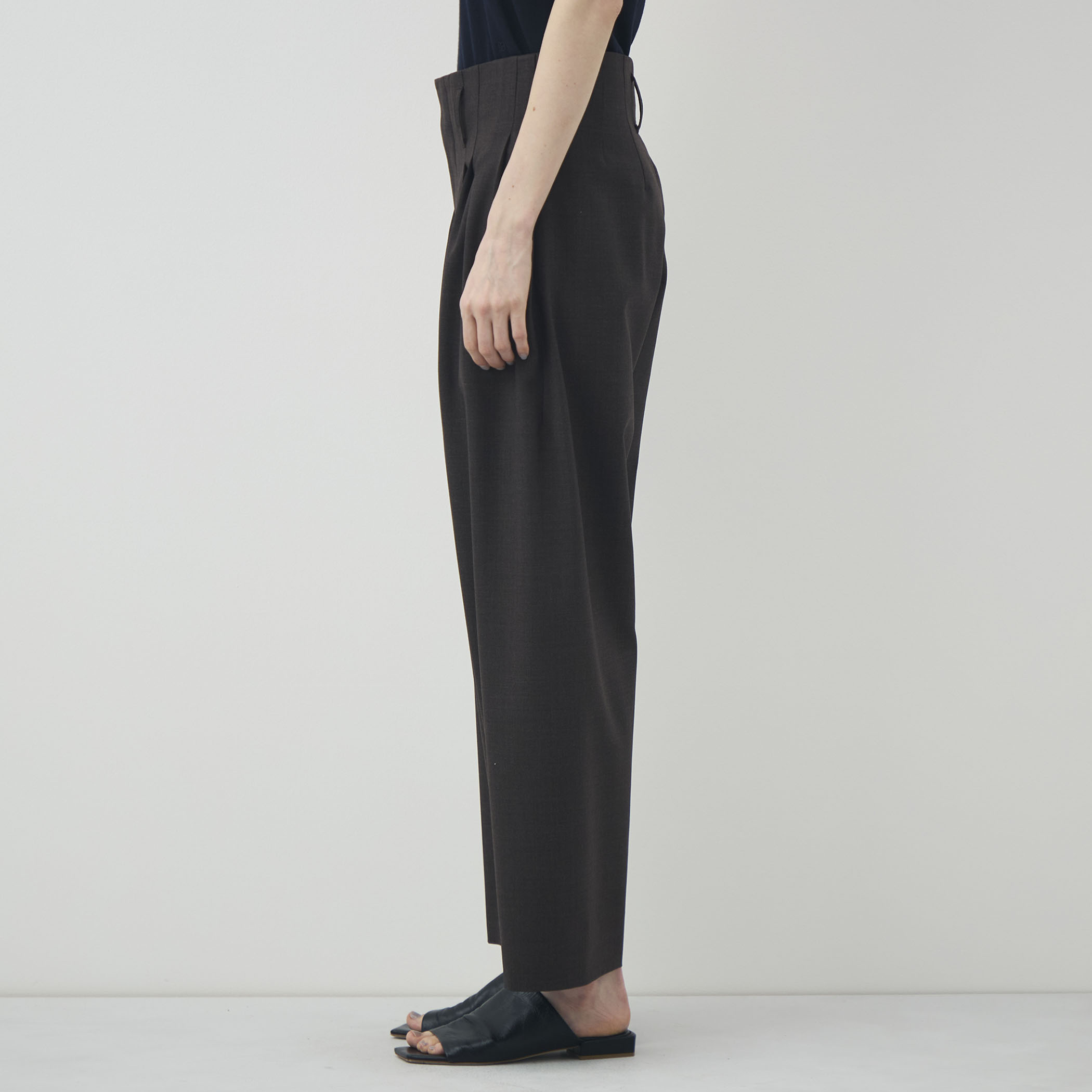 OVERCOAT 5 Tuck Trouser｜トゥモローランド 公式サイト