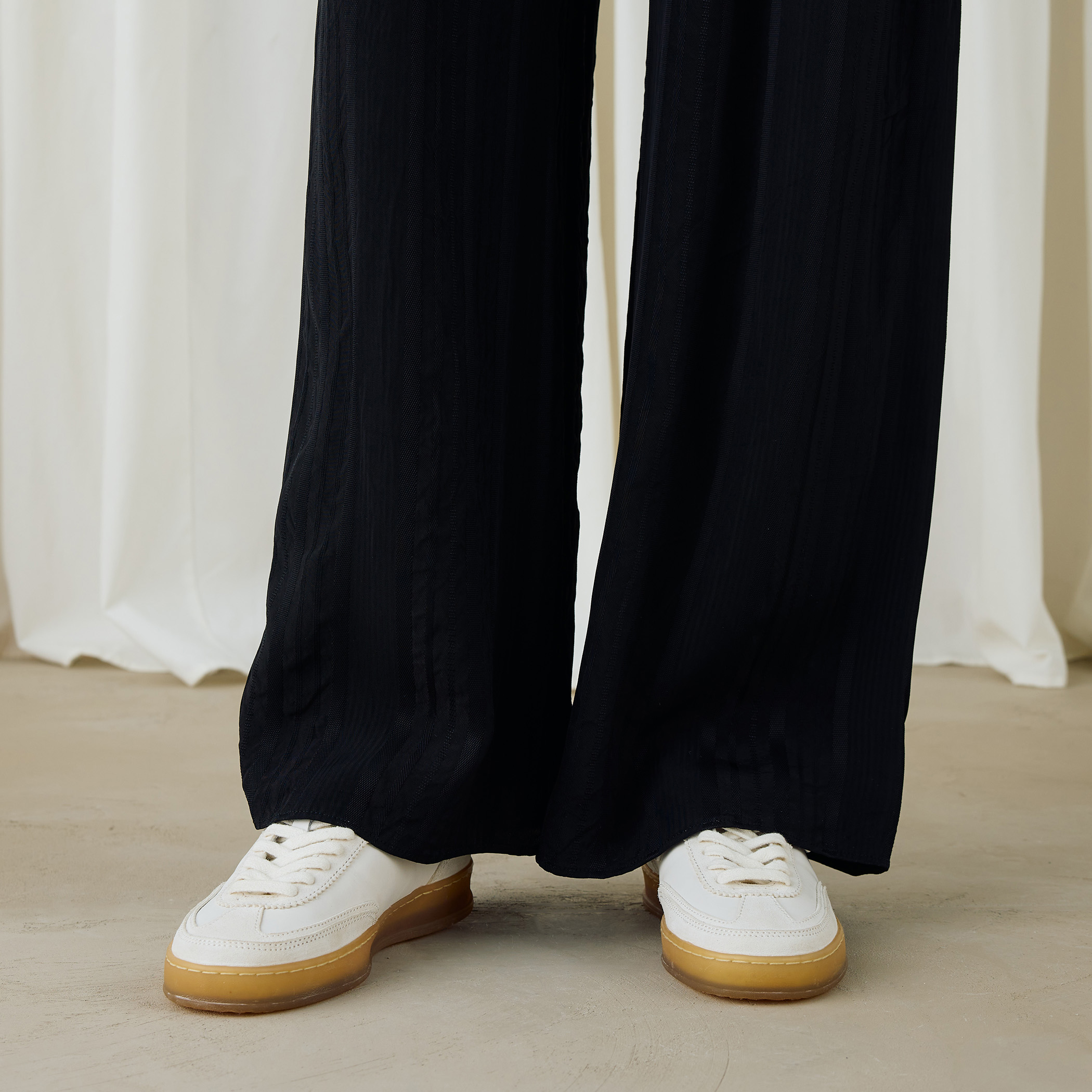 別注】D.A.T.E×DES PRES SPORTY MONO スニーカー