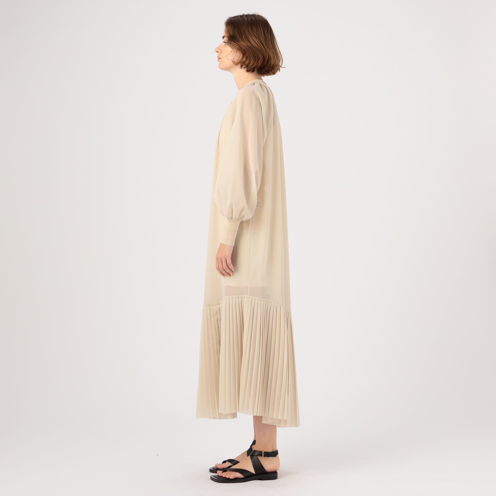 HYKE SHIRRED VOILE DRESS ワンピース｜トゥモローランド 公式通販