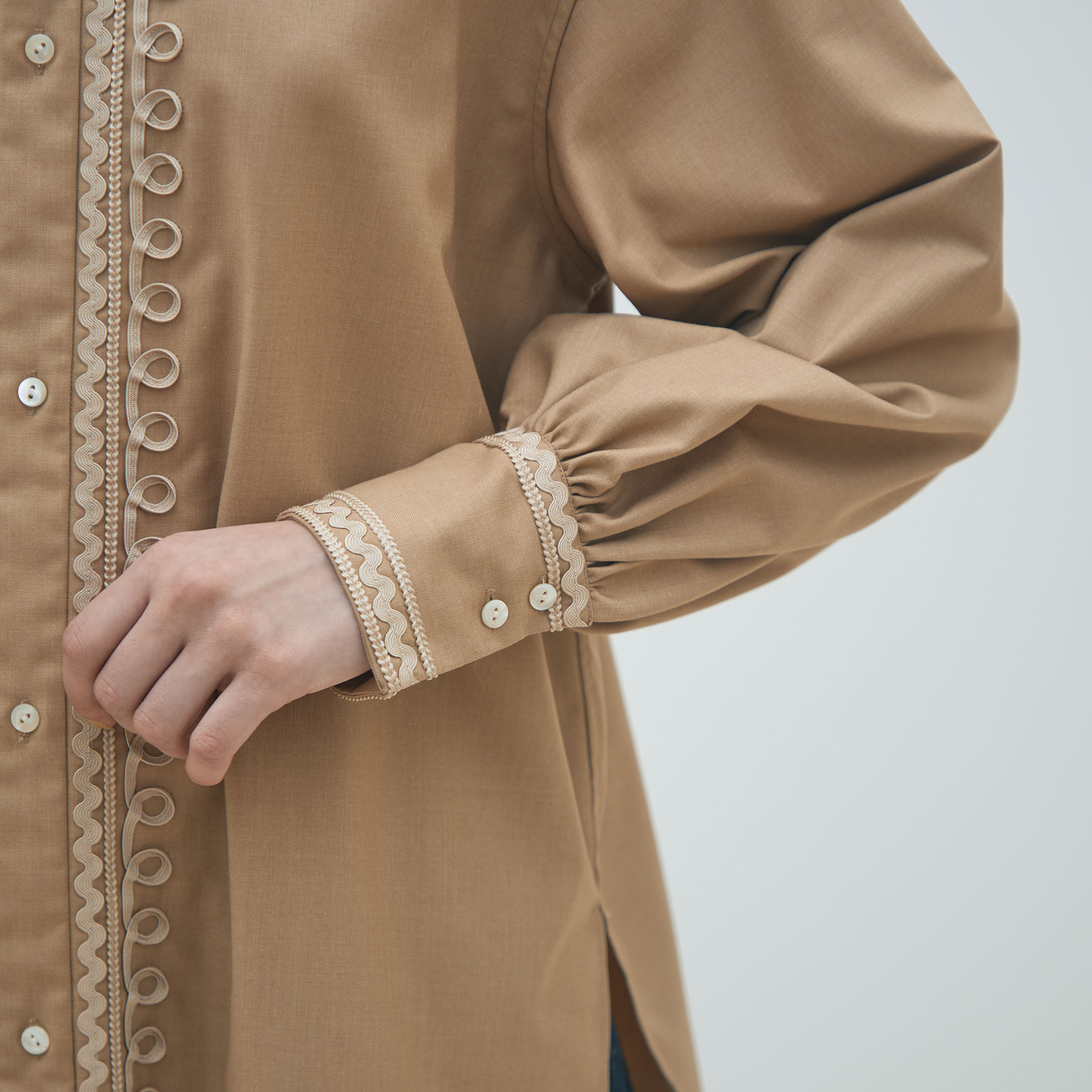 コードエンブロイダリー チュニックシャツ｜トゥモローランド 公式通販