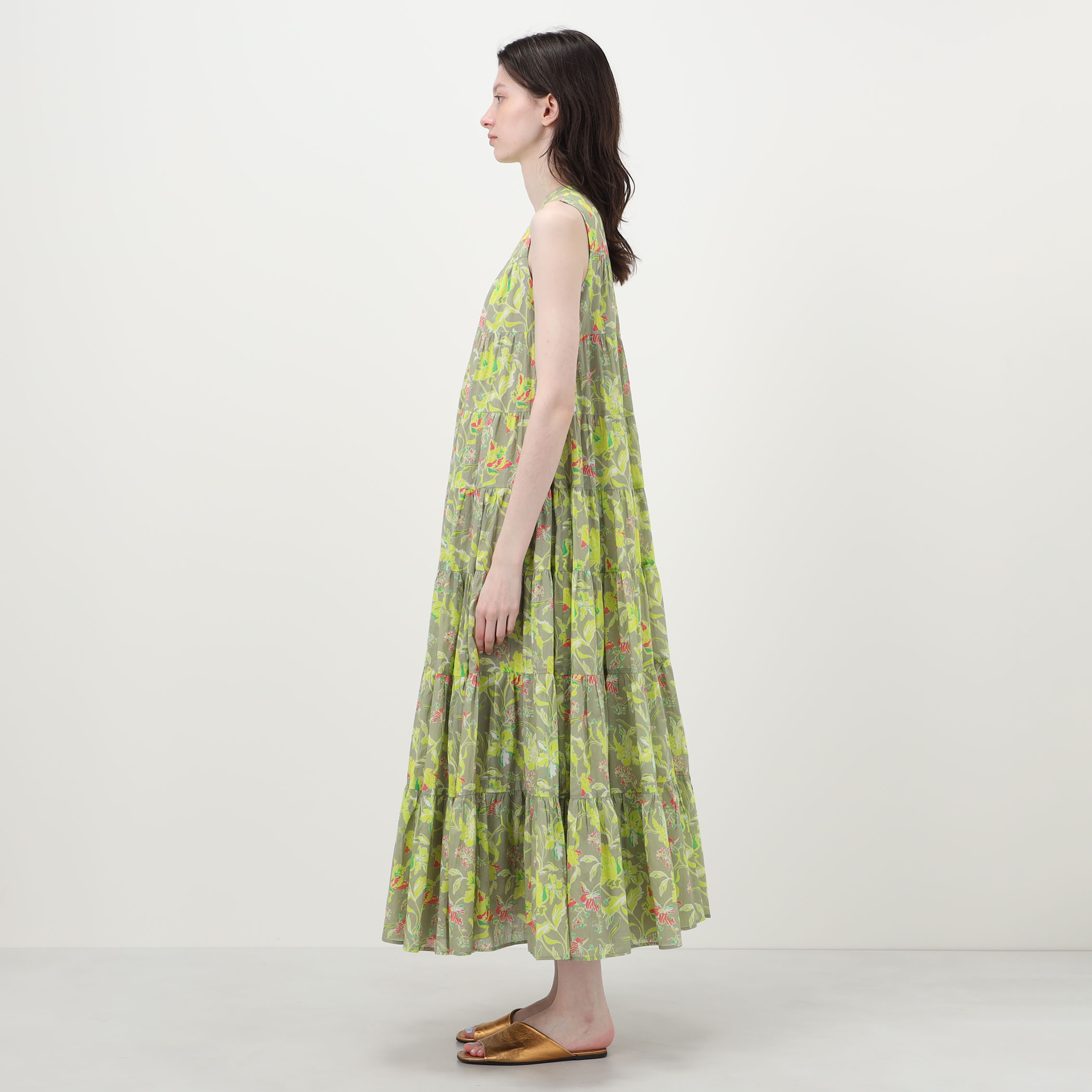 別注】MARIHA MidnightFlowers ミューズのドレス｜トゥモローランド