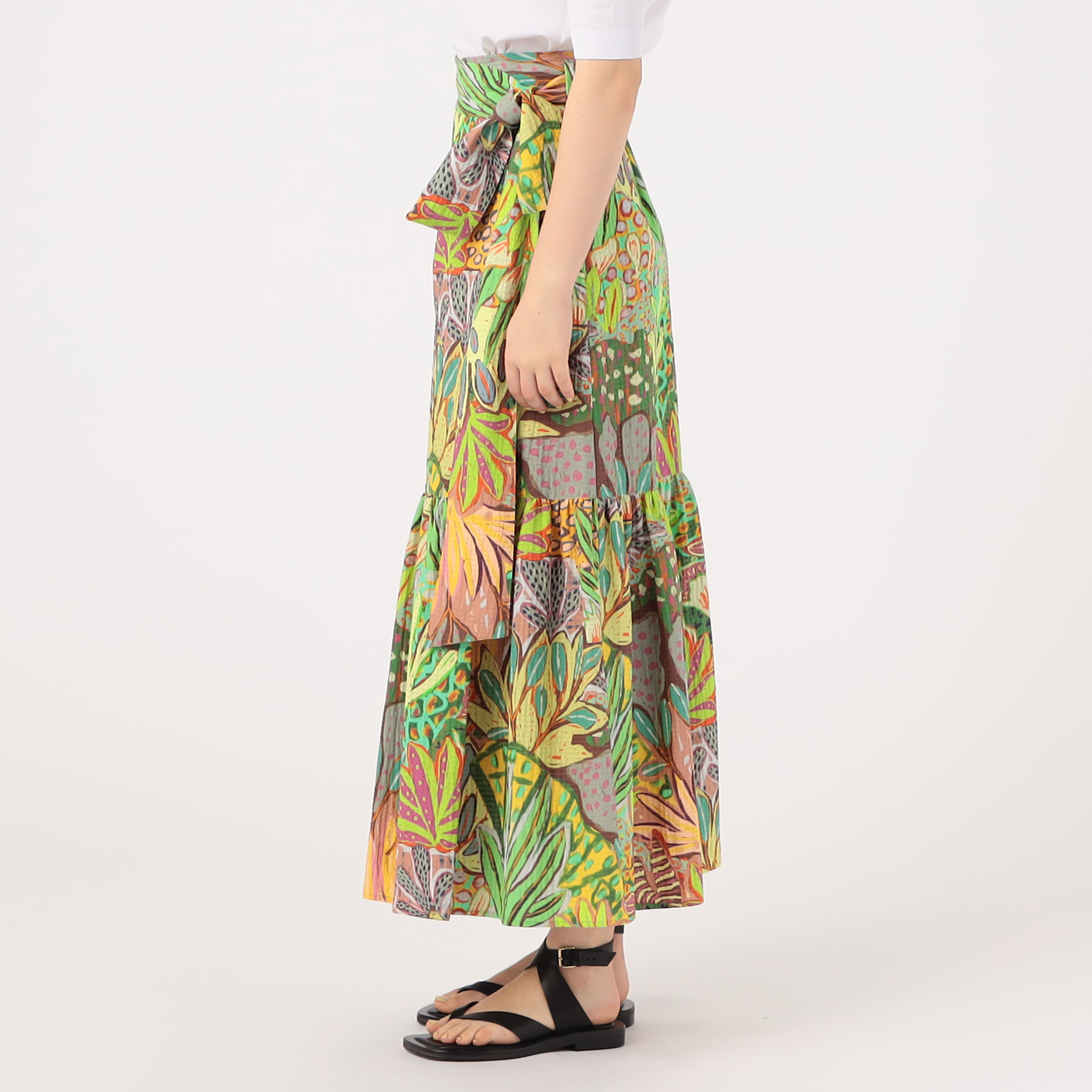 □ガーデンプリント ティアードラップスカート｜トゥモローランド 公式通販