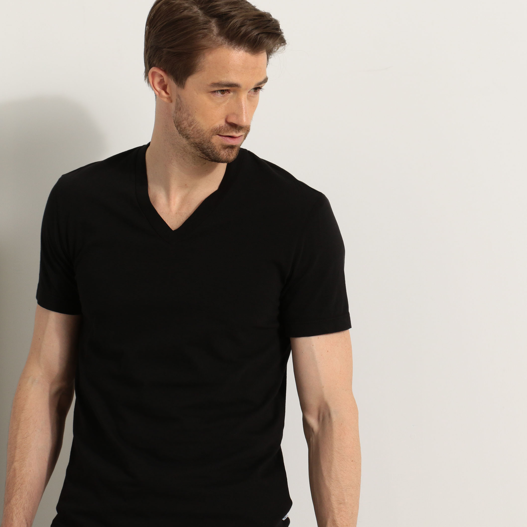 ベーシック VネックTシャツ MLJ3352｜トゥモローランド 公式サイト
