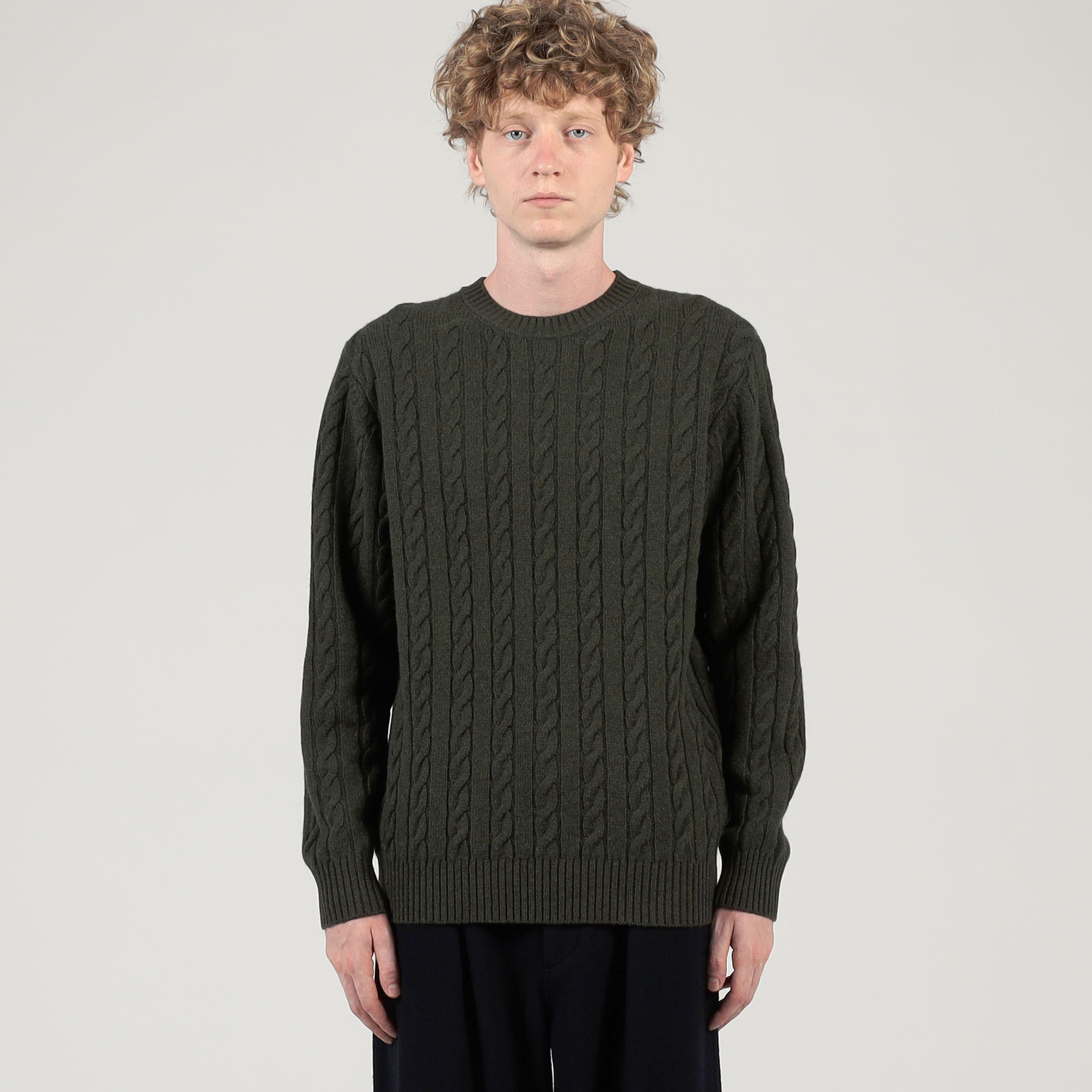 TOMORROWLAND tricot スーパーファインラムウール ケーブルニット