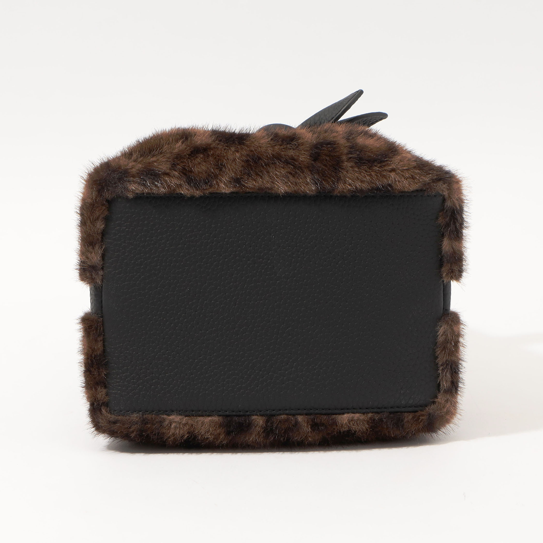 別注】VASIC BOND MINI LEO バッグ｜トゥモローランド 公式通販