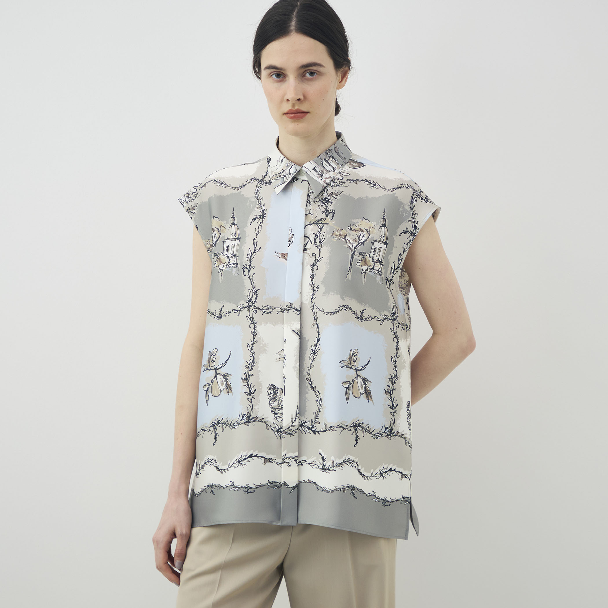 WEB先行予約】ローマプリント フレンチスリーブブラウス