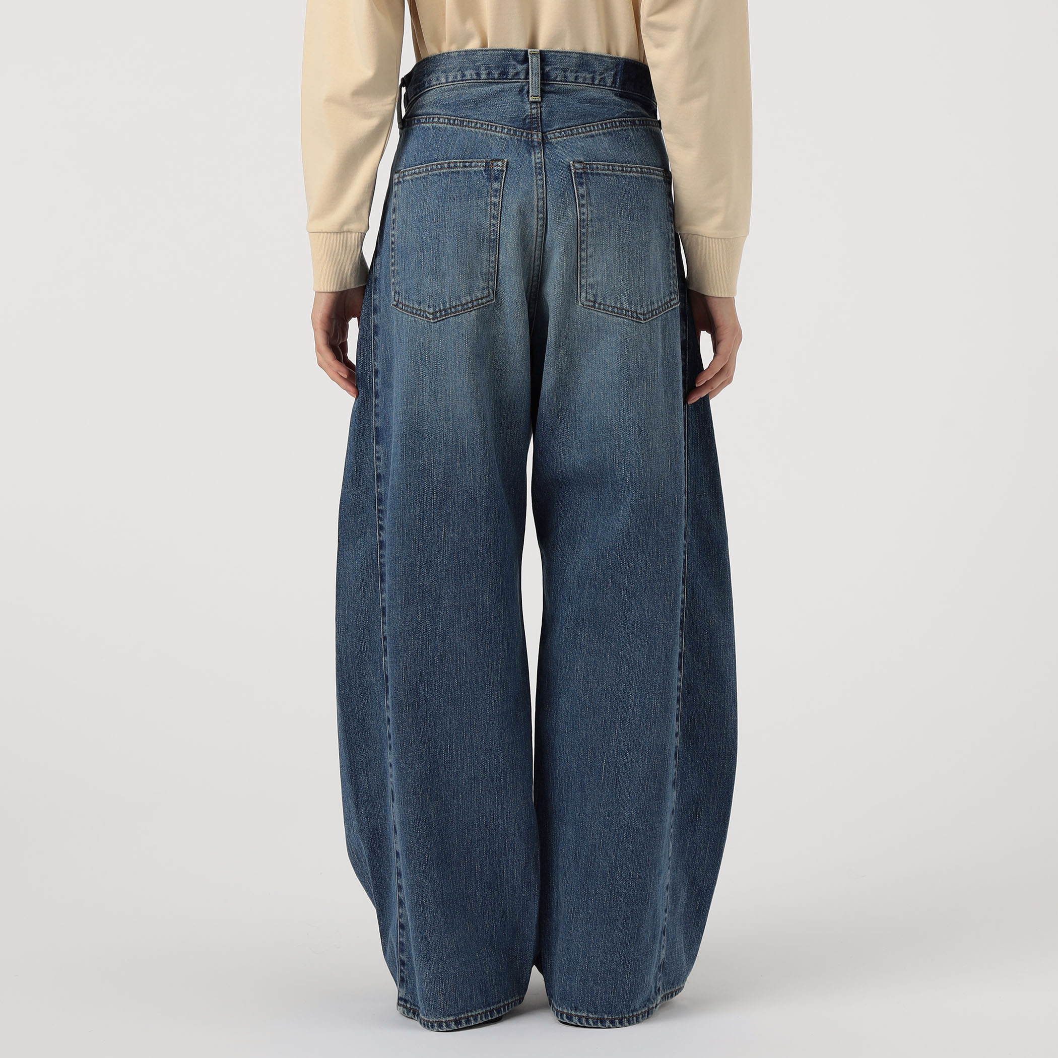 HYKE BARREL-LEG JEANS｜トゥモローランド 公式通販