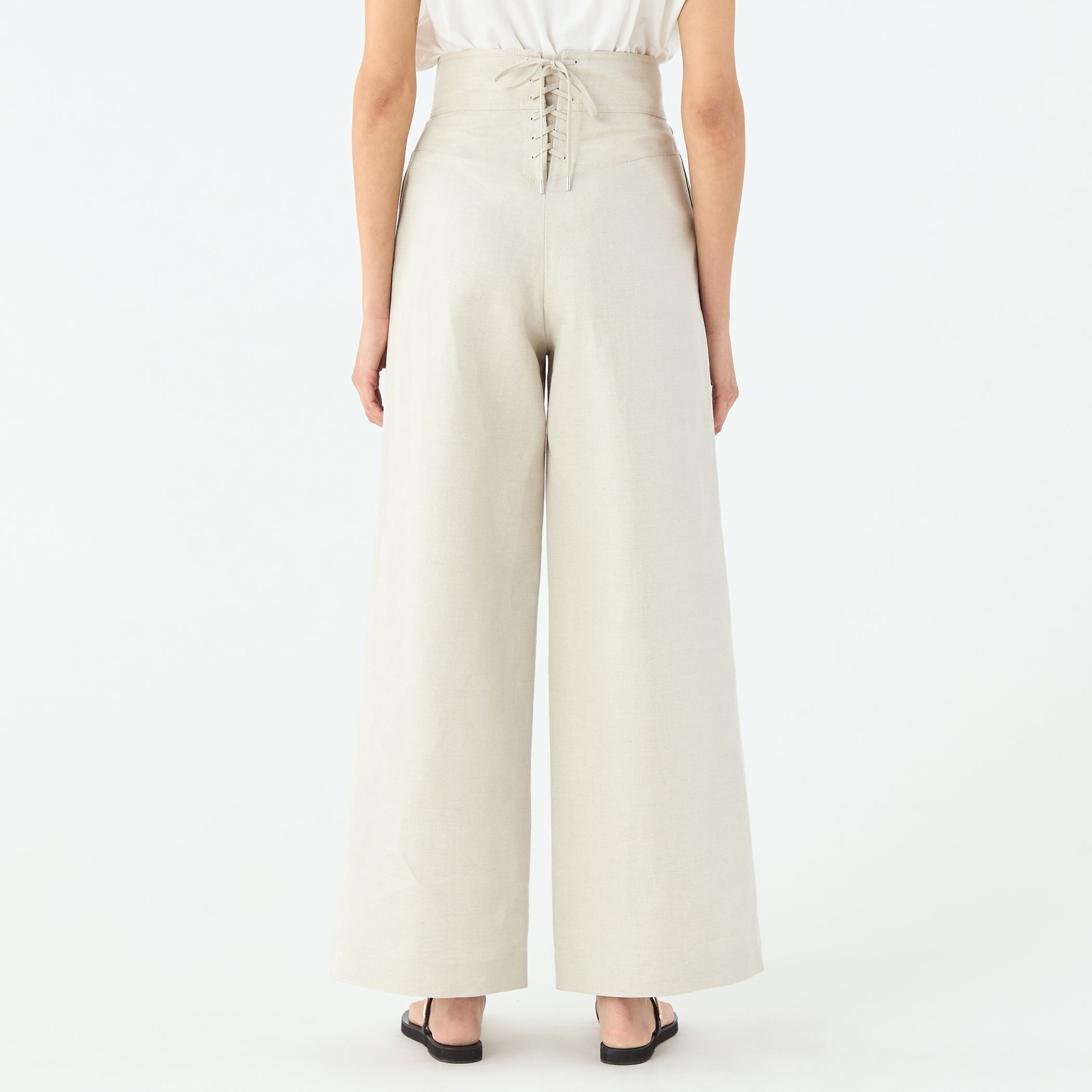 item6115f772096011f0b2300242ac