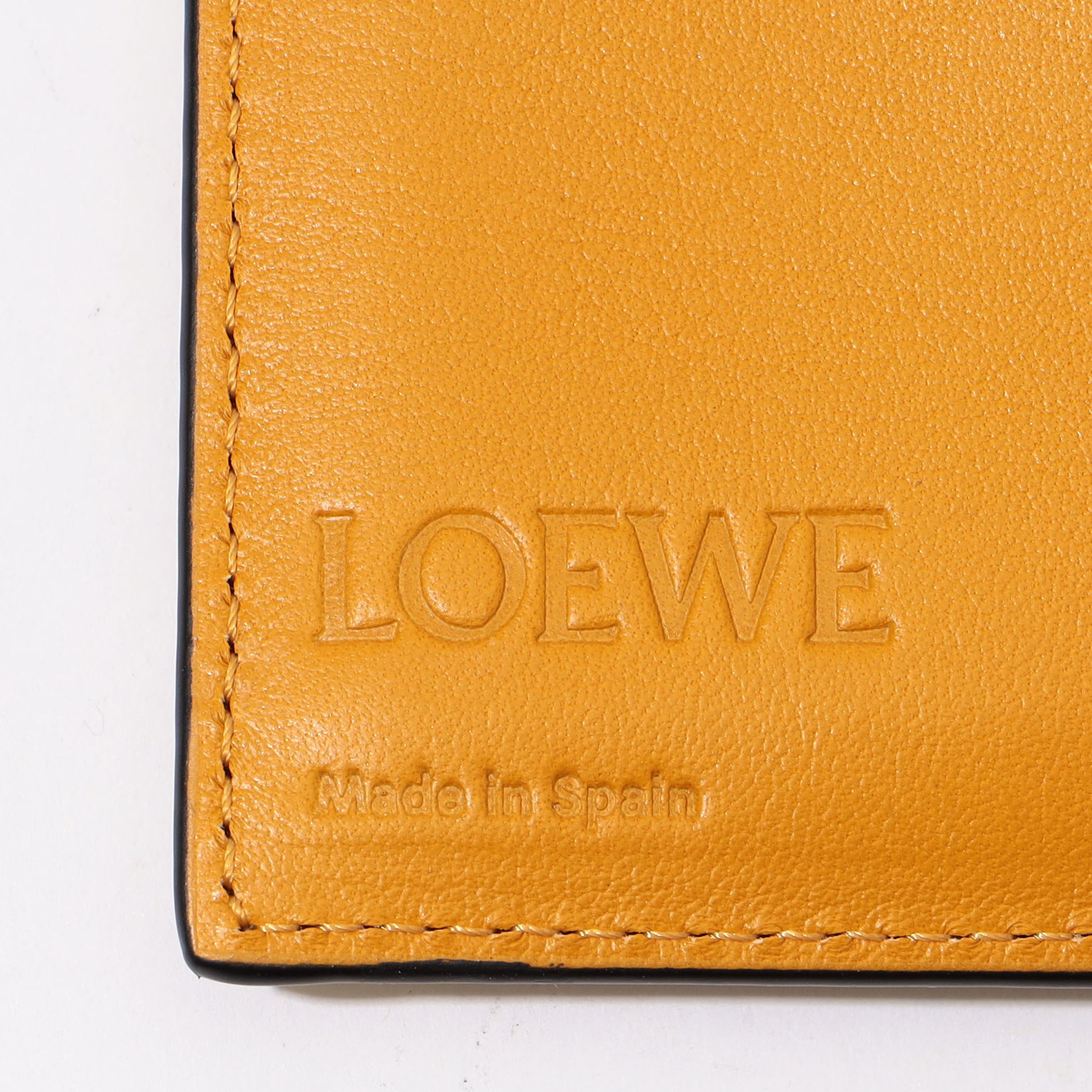 トライフォールド ウォレット（サテンカーフ） ブラウン - LOEWE