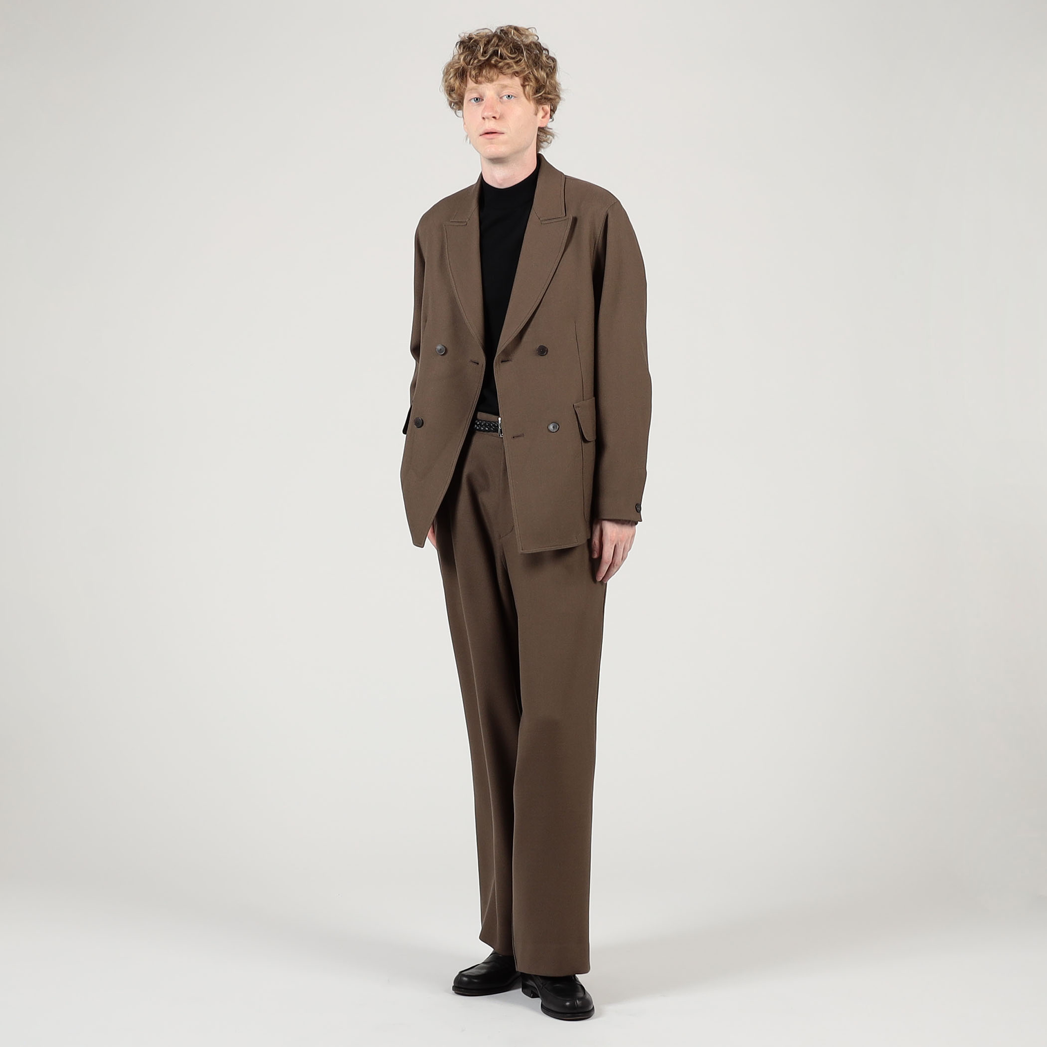 ウールギャバジン ダブルブレステッド 4Bジャケット｜トゥモローランド