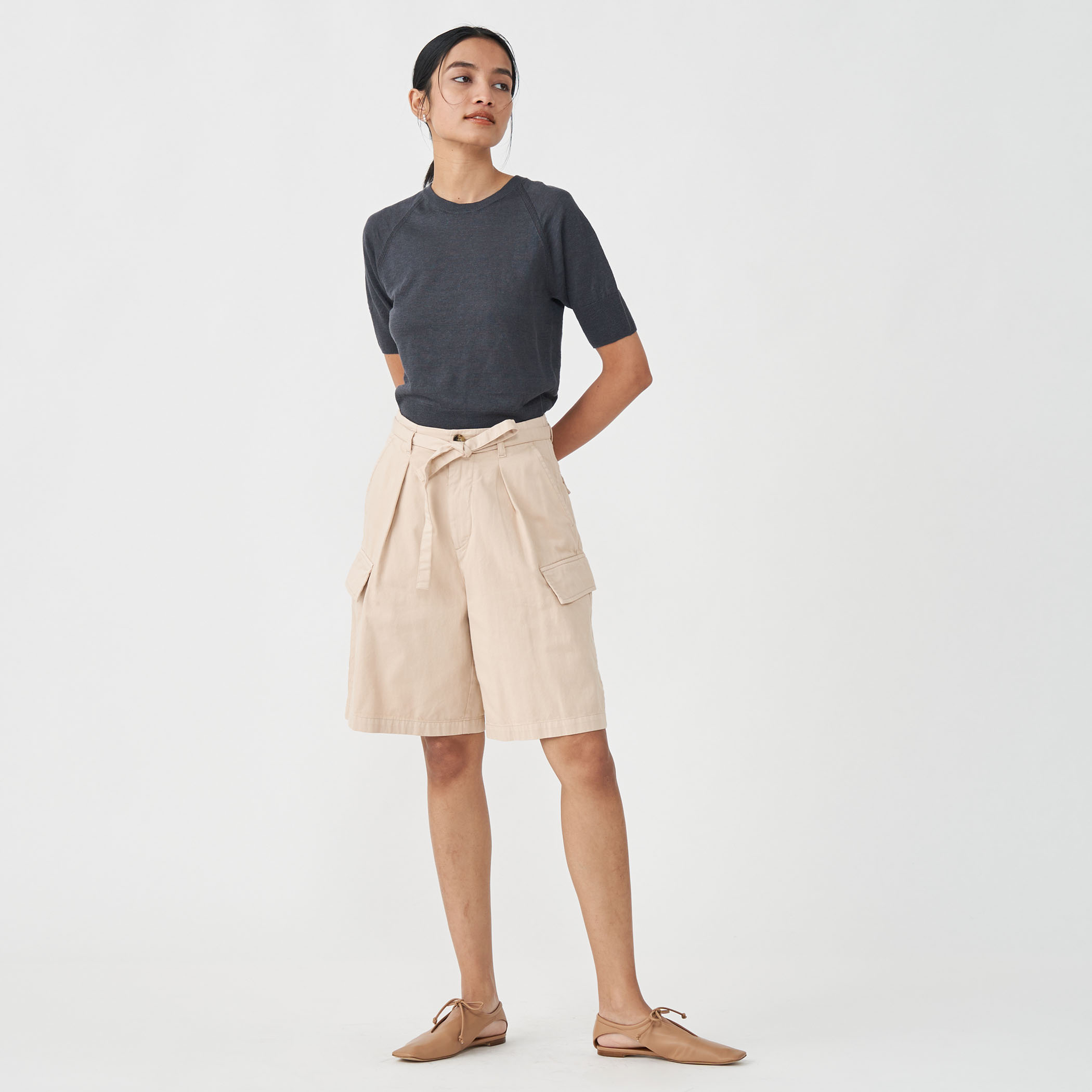 ソフトコットンサテン タックハーフパンツ｜トゥモローランド 公式サイト