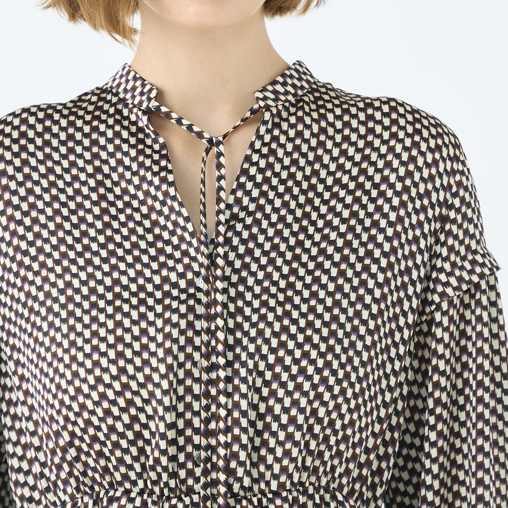 ラグスクエアプリント ウエストギャザーワンピース｜トゥモローランド