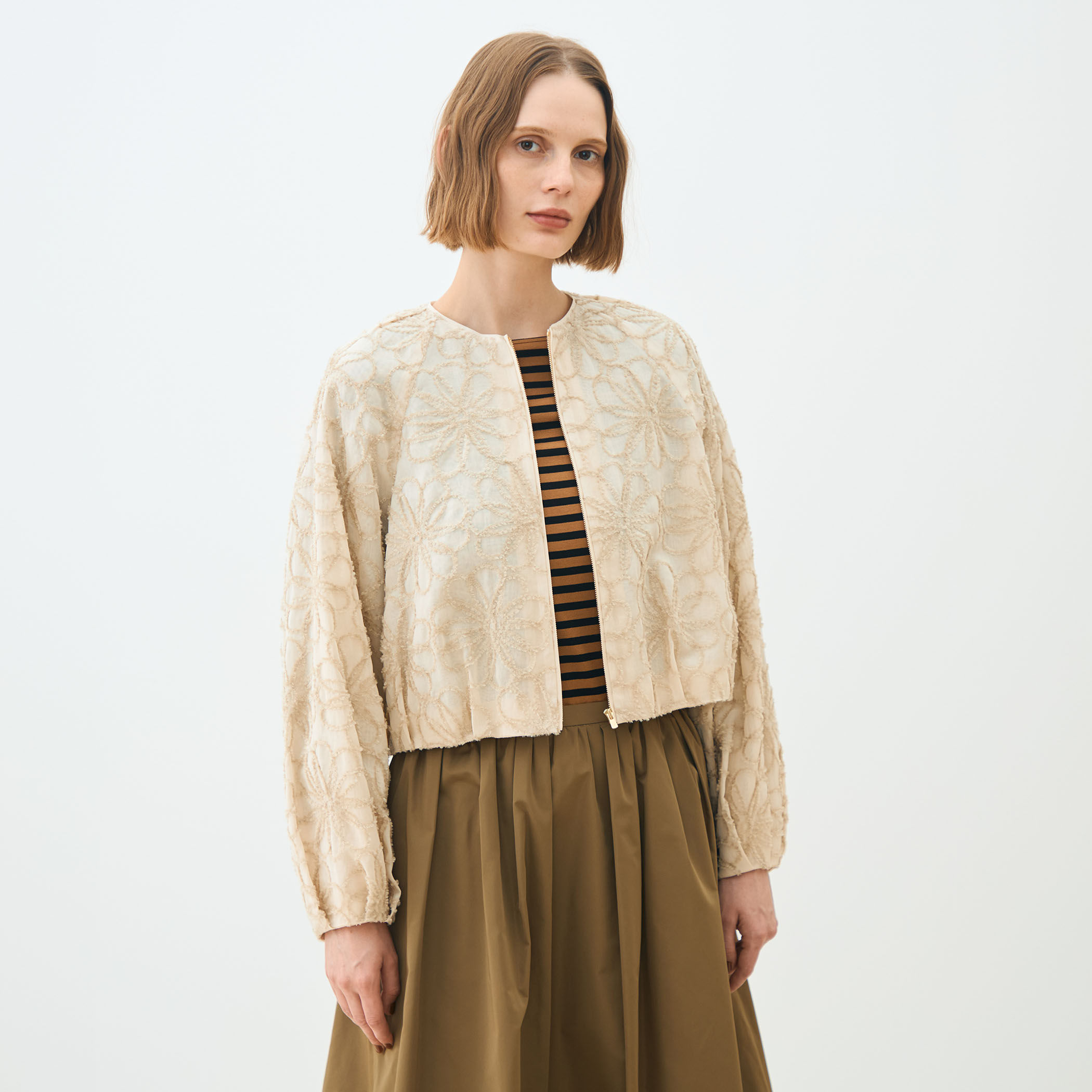 レーヌエンブロイダリー バルーンブルゾン｜トゥモローランド 公式通販