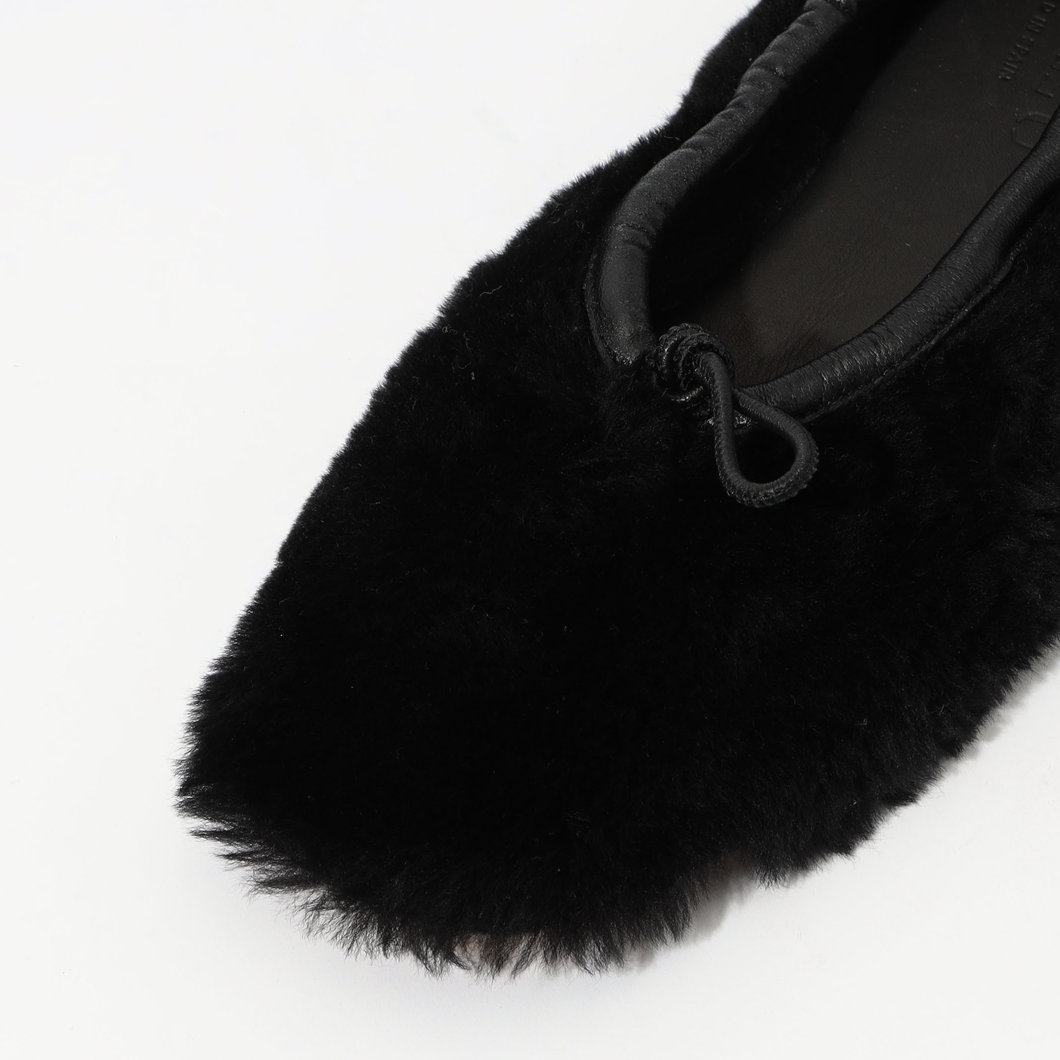 ヘリュー HEREU SHEARING ヘリュー　ムートンシューズ　TILLA 新品未使用★HEREU LOREA (HEREU メリージェーンローファー SHINY SUPPLE 靴