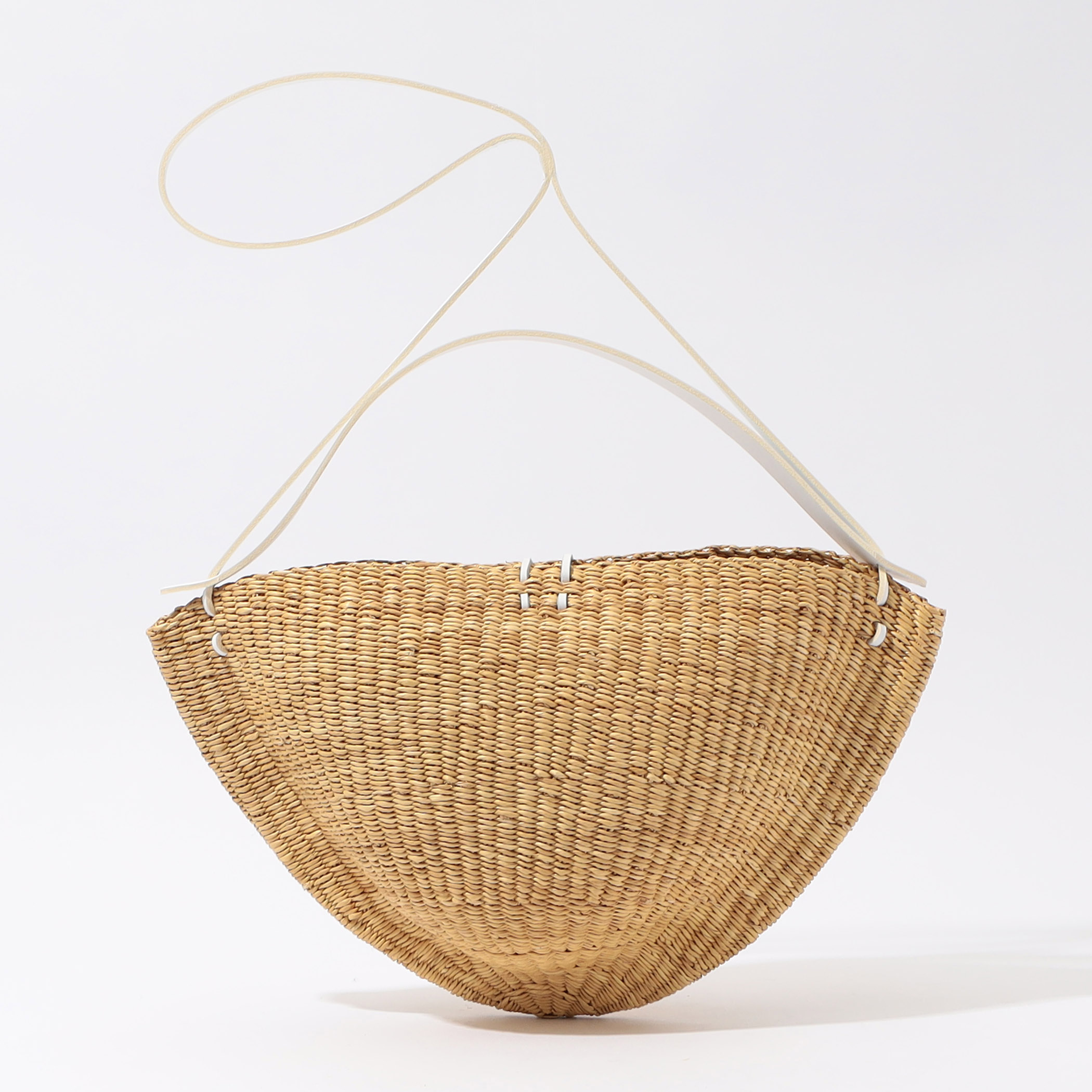INES BRESSAND MEDIUM WALNUT Bag｜トゥモローランド 公式通販