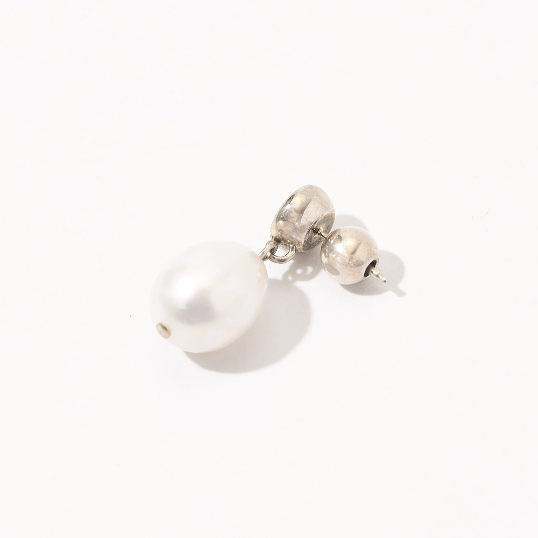 SOPHIE BUHAI Neue Pearl Lapis ピアス｜トゥモローランド 公式サイト