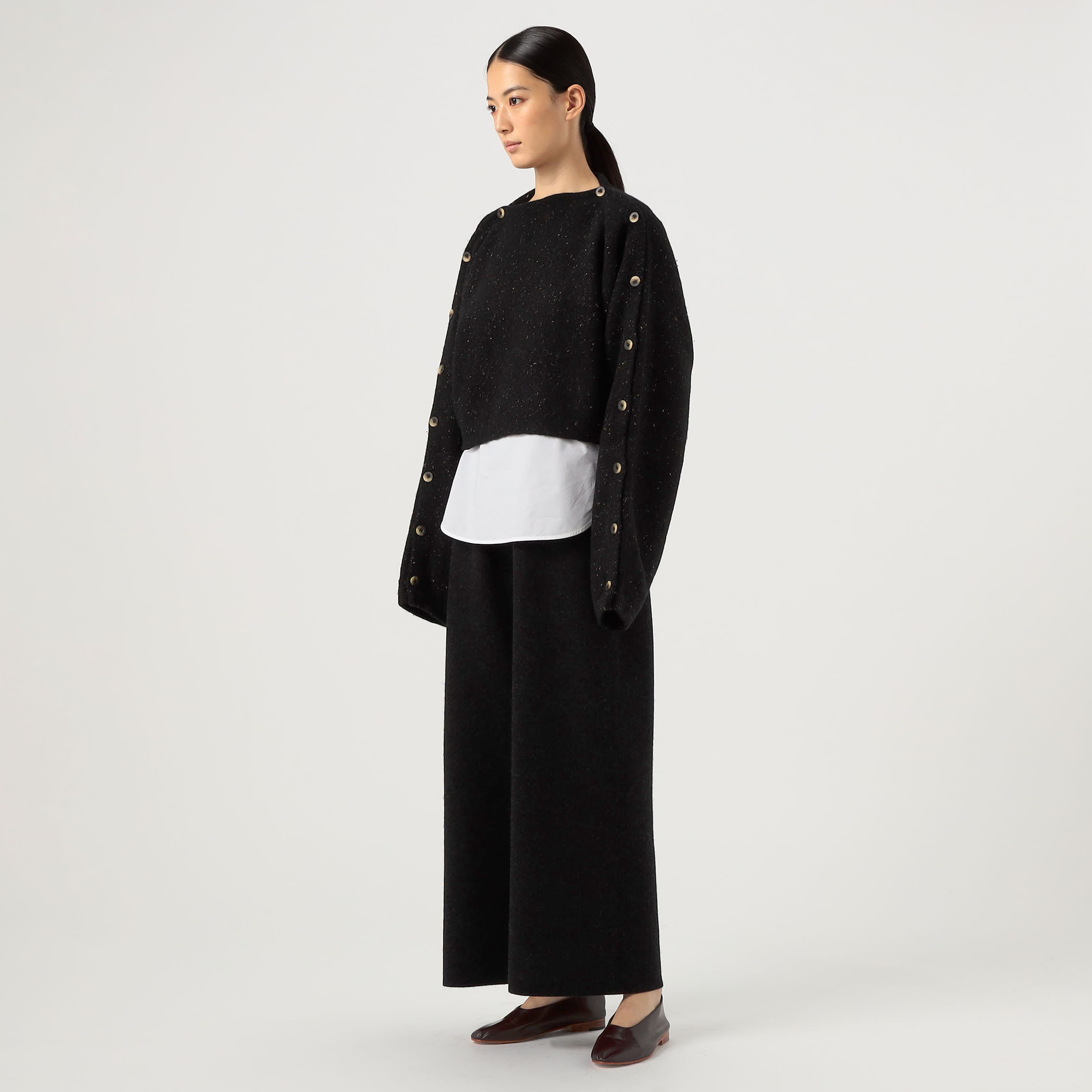 Lauren Manoogian BUTTON SLEEVES クロップドニット｜トゥモローランド