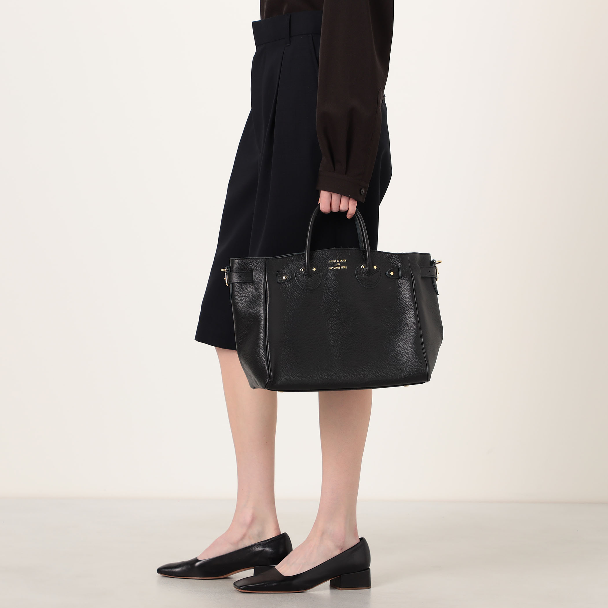 YOUNG&OLSEN EMBOSSED LEATHER BELTED バッグ｜トゥモローランド 公式 