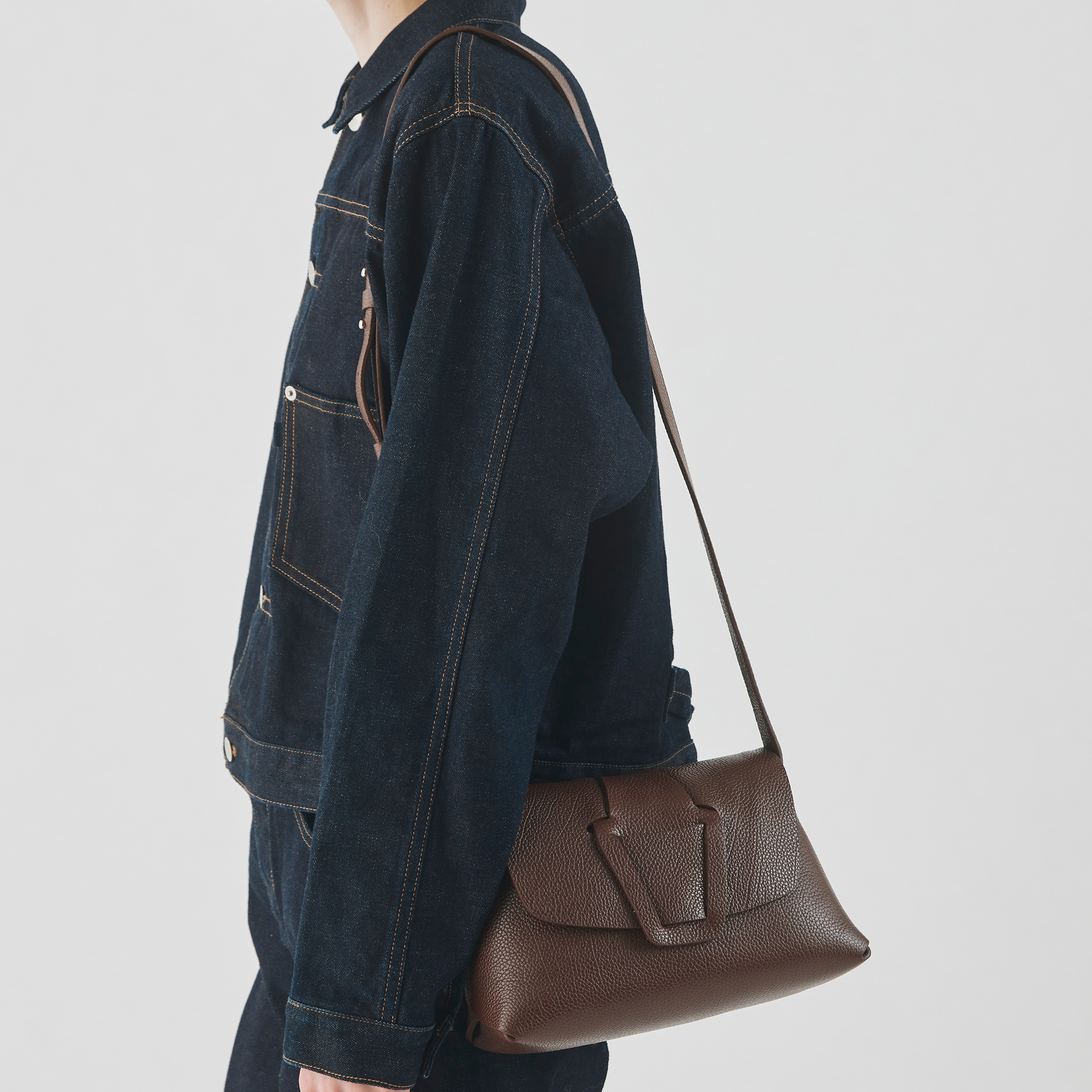 【関税込み】HEREU ブラック Mabra バッグ MABRA CROSSBODY GRAINY - Woven Detail Crossbody Bag - HEREU