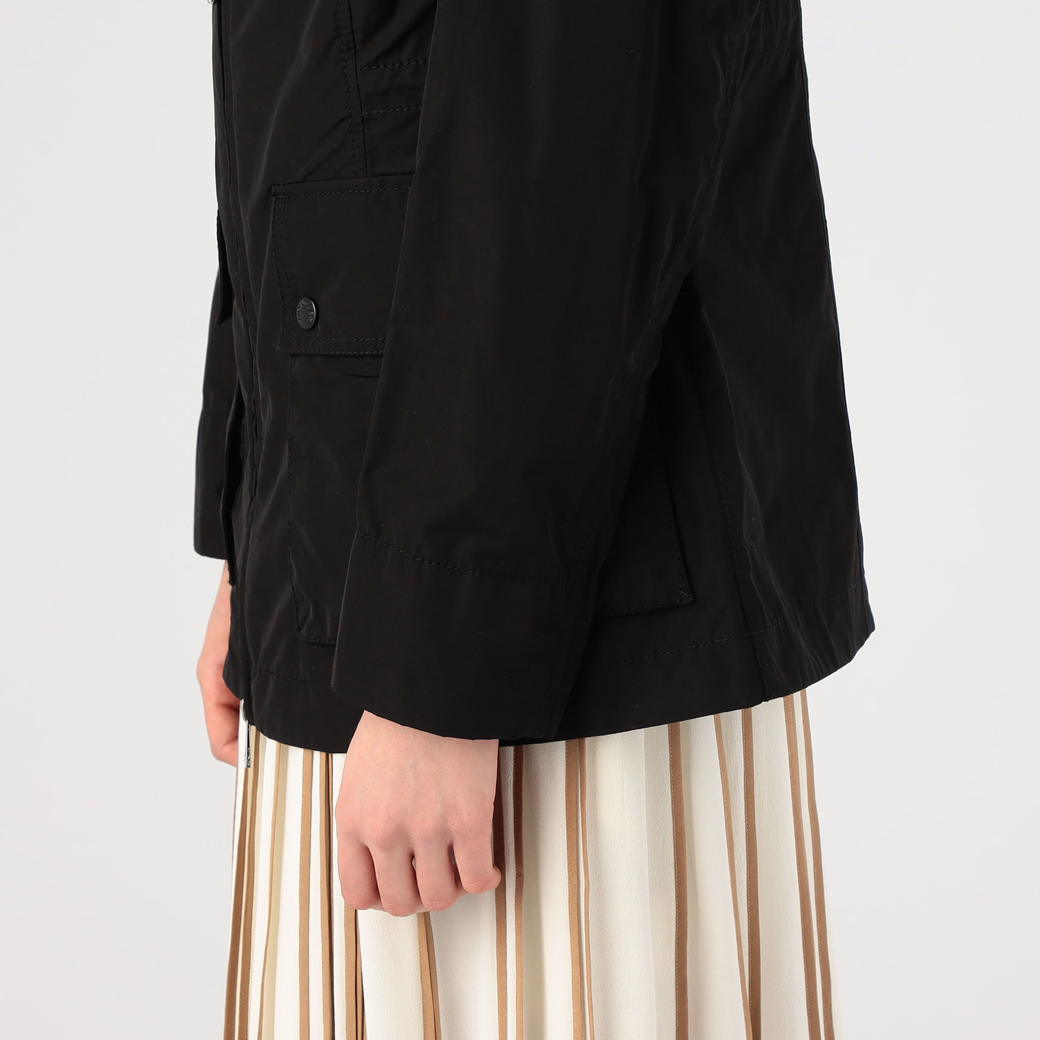 MONCLER LEANDRO ショートパーカー｜トゥモローランド 公式通販