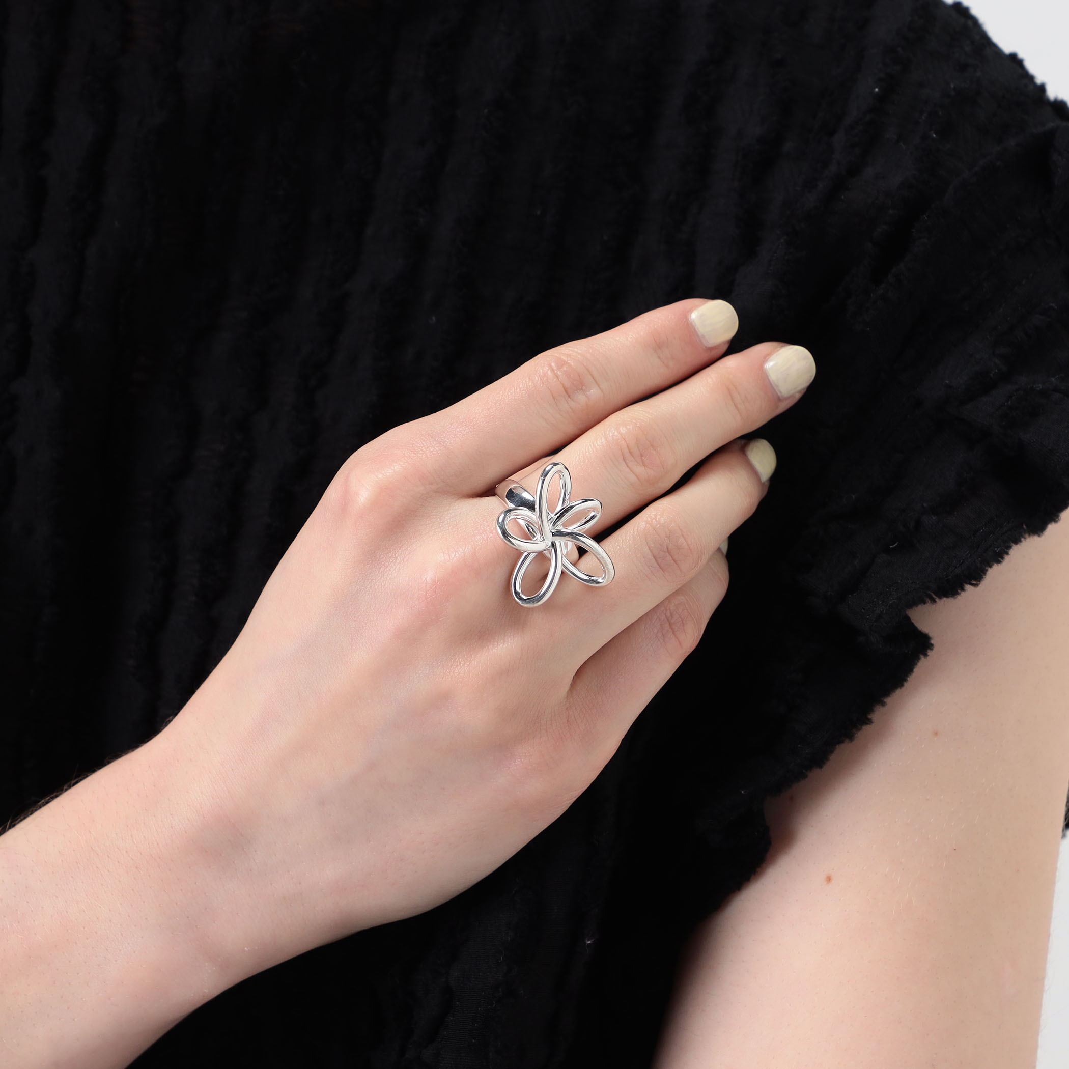 別注】PHILIPPE AUDIBERT シルバー スカーフリング｜トゥモローランド