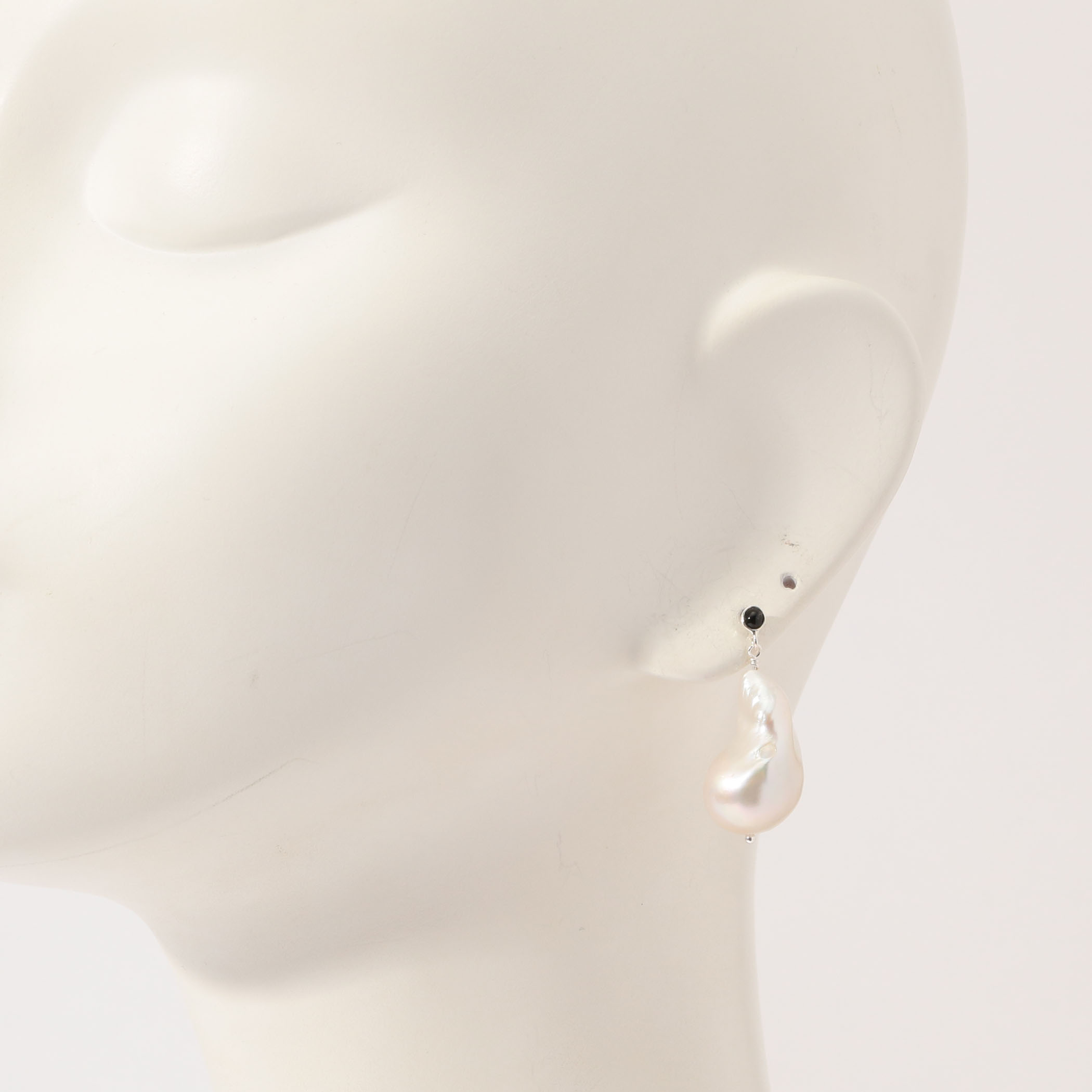 R.ALAGAN OLIVE EARRINGS 限定通販50％OFF biocheck.cl