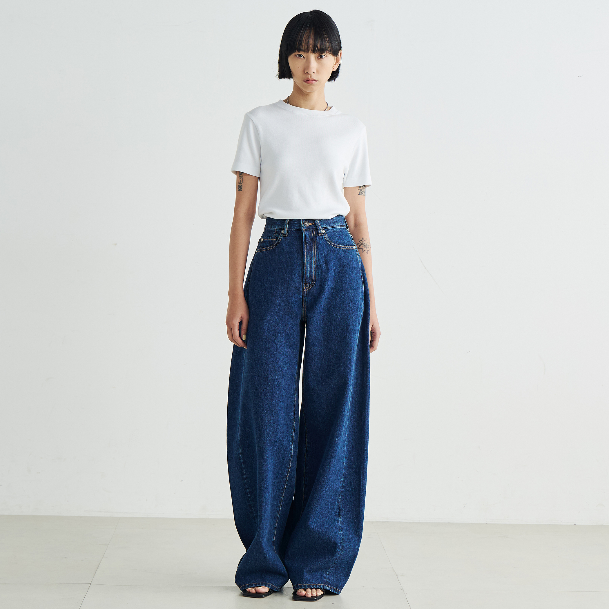エディション Edition エッセンシャルデニム バナナパンツ （63