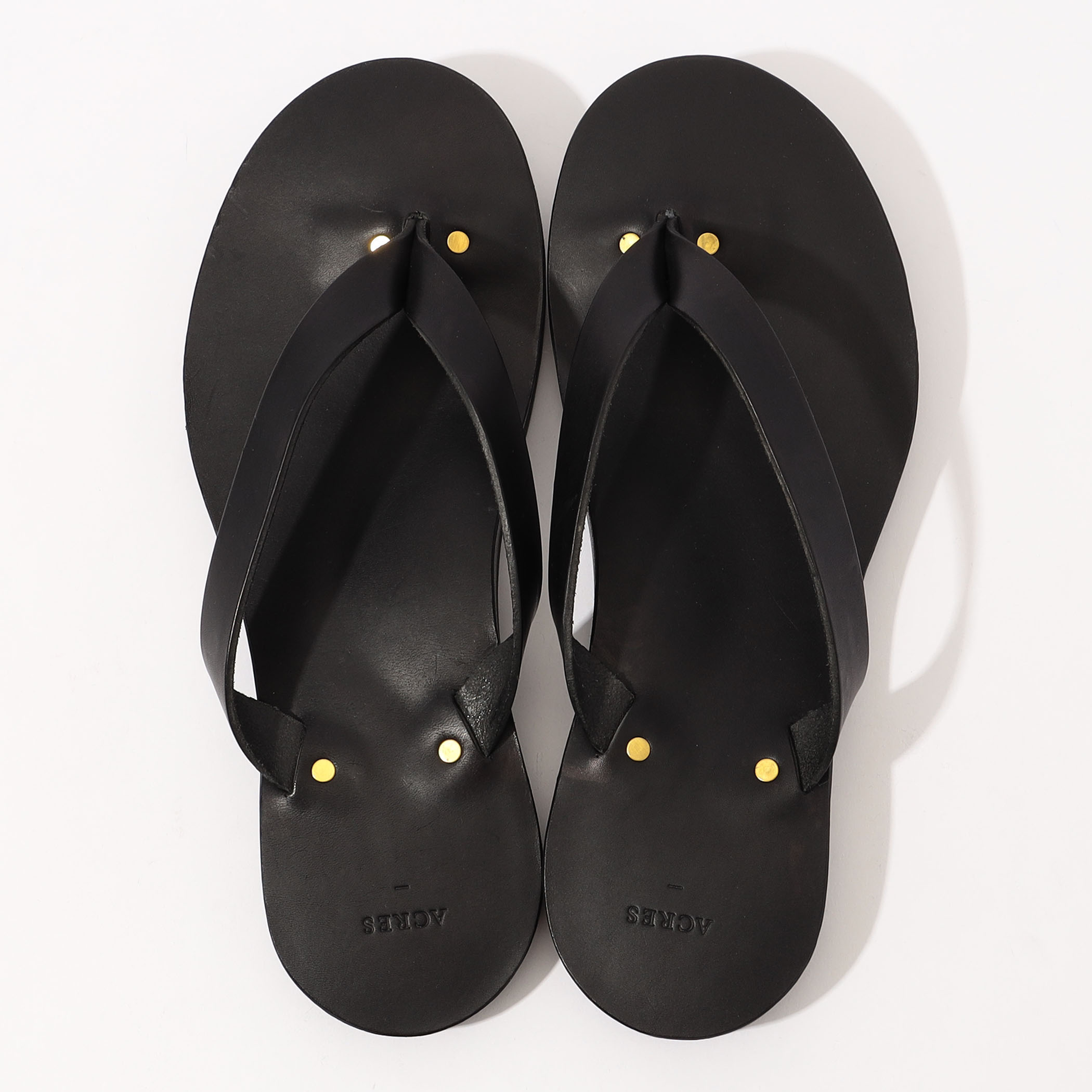 ACRES Leather Flip Flops サンダル｜トゥモローランド 公式サイト