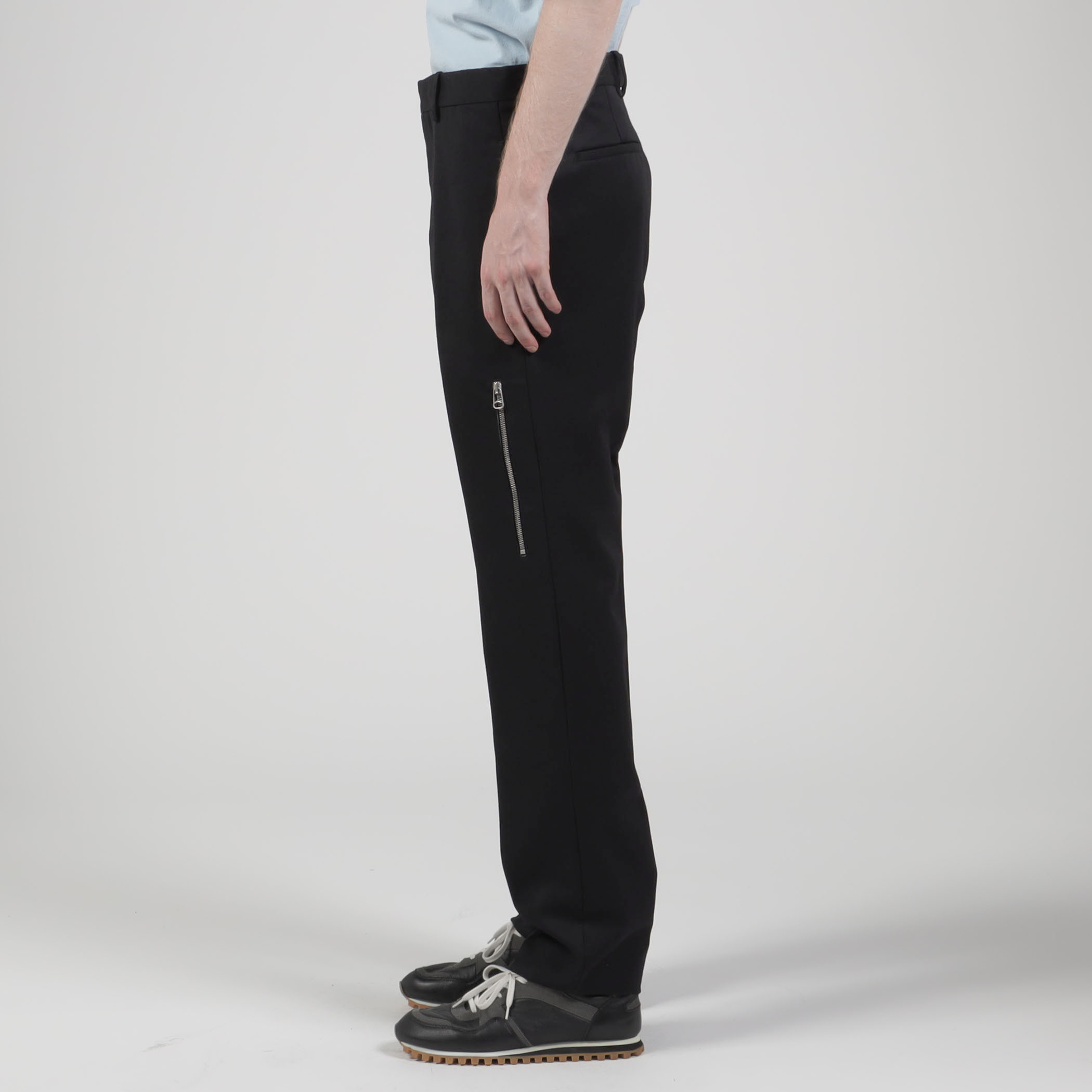 (美品)OAMC パンツ OAMC - OAMC オーエーエムシー パンツ（その他） M 紺 【古着