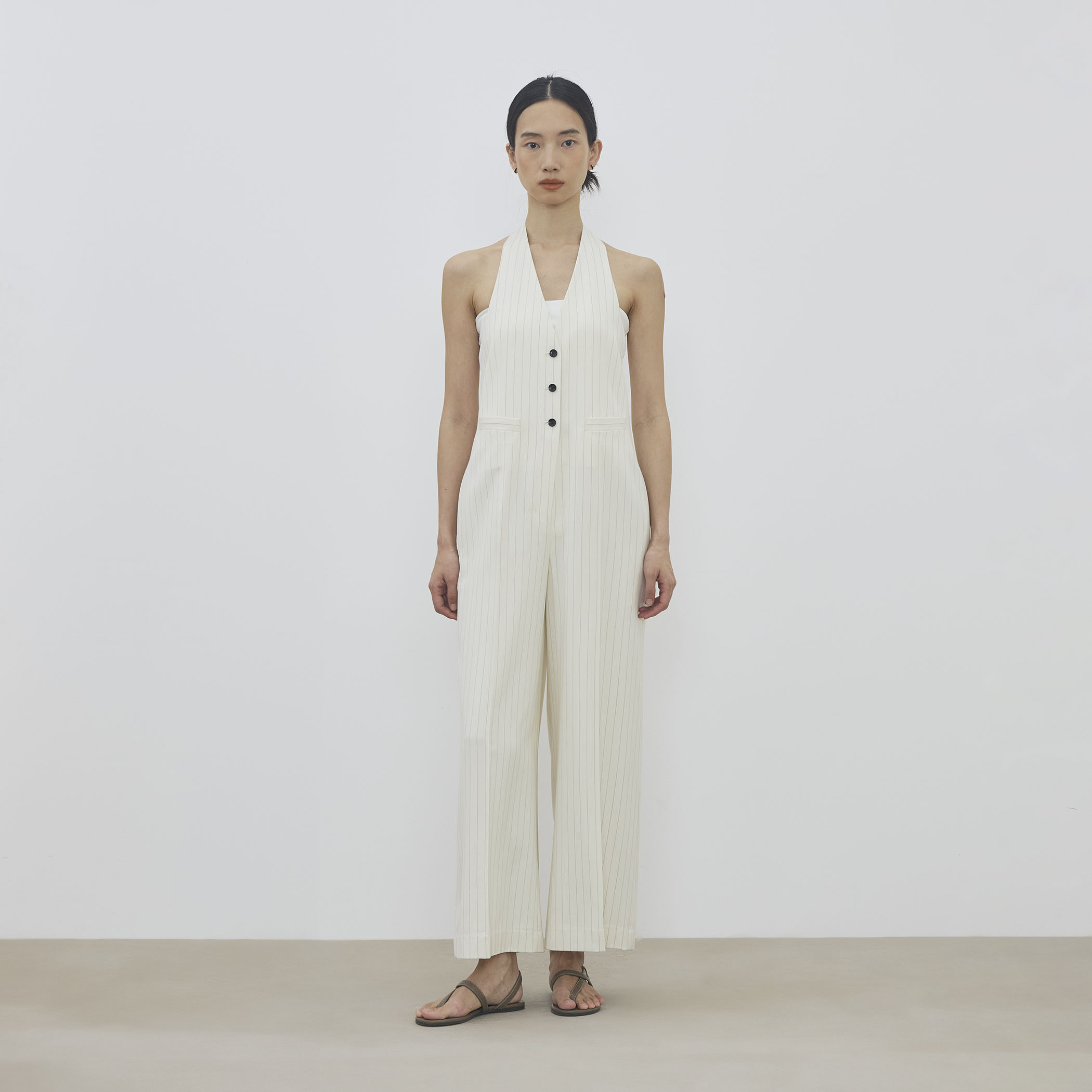 ウールドスキン ホルターネックジャンプスーツ｜トゥモローランド 公式通販