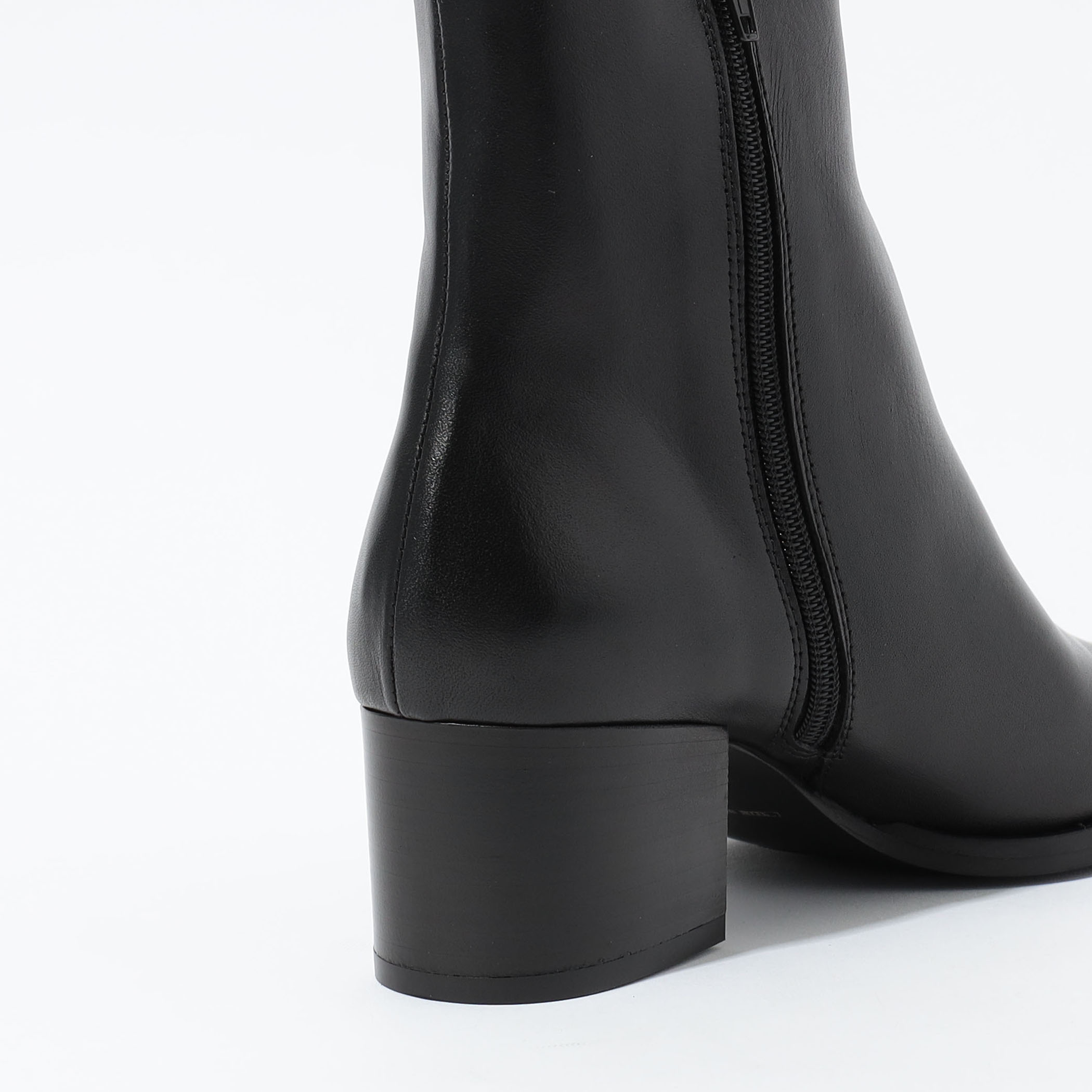 TOMORROWLAND チャンキーヒール ショートブーツ｜トゥモローランド