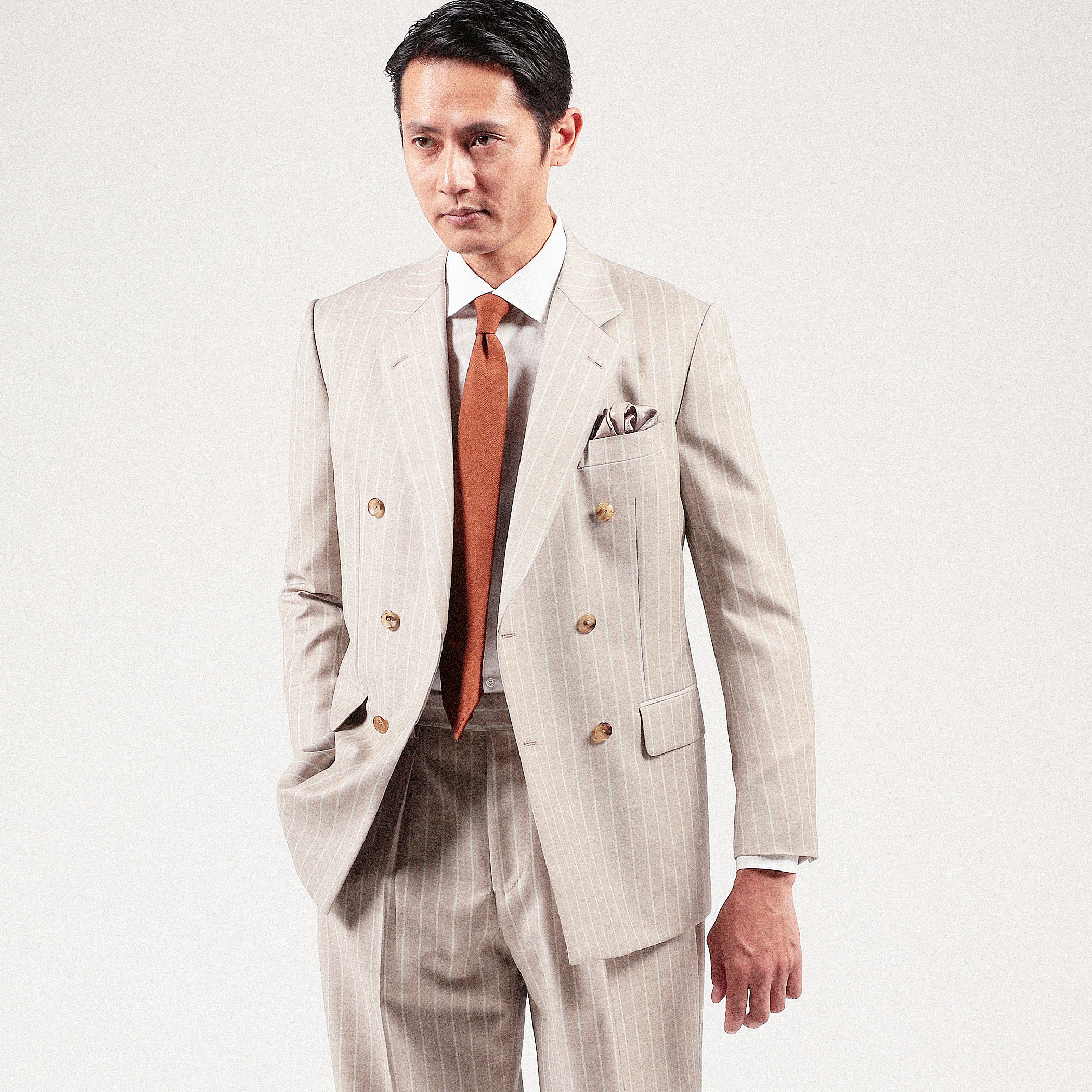 【美品】トゥモローランド　春夏シルバーメタル釦ブレザー　ジャケットサイズ48 item61a47cbd488e8.jpg