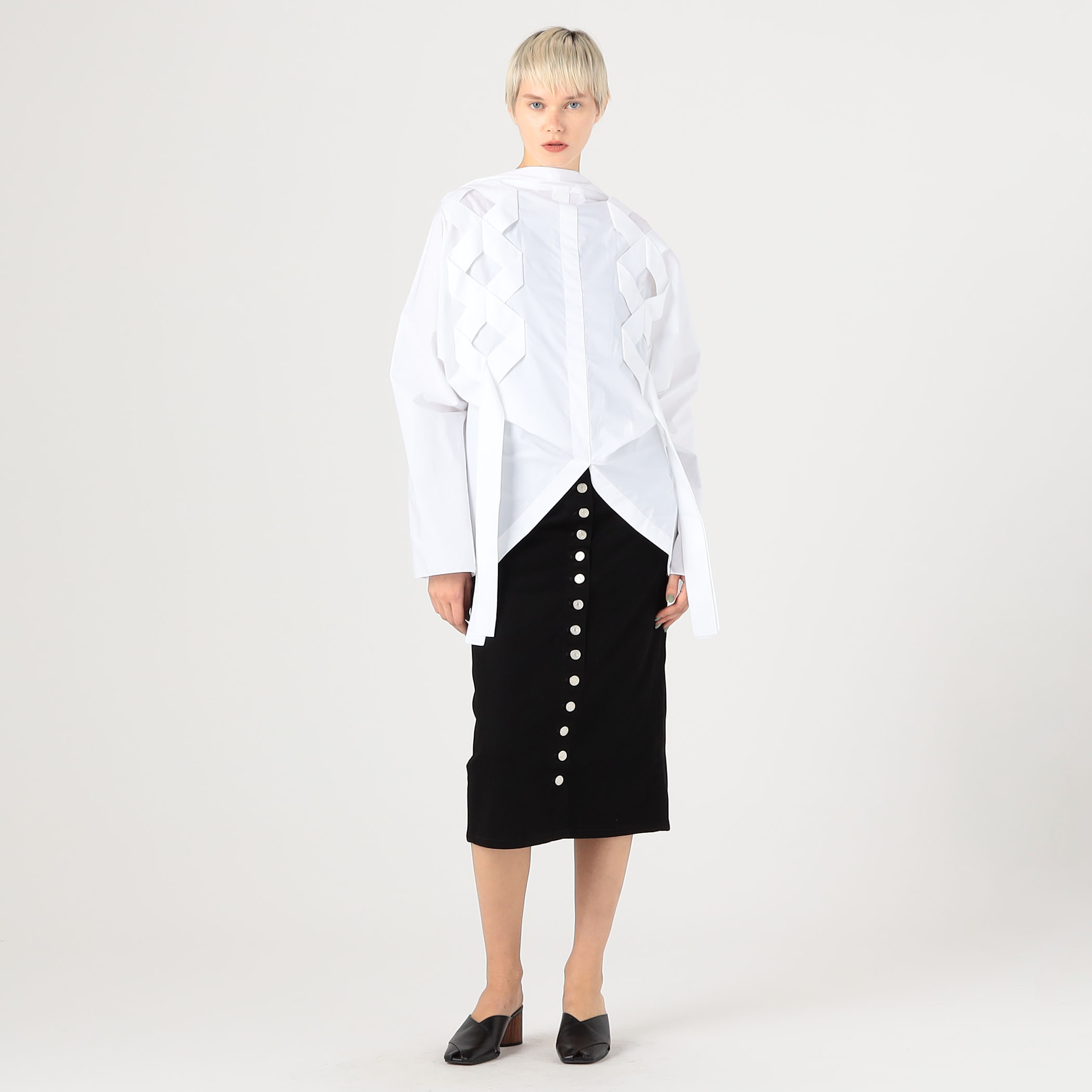 【Courreges】ウールブレンドミディスカート COURREGES | ミディ丈スカート ブラック レディース | YOOX