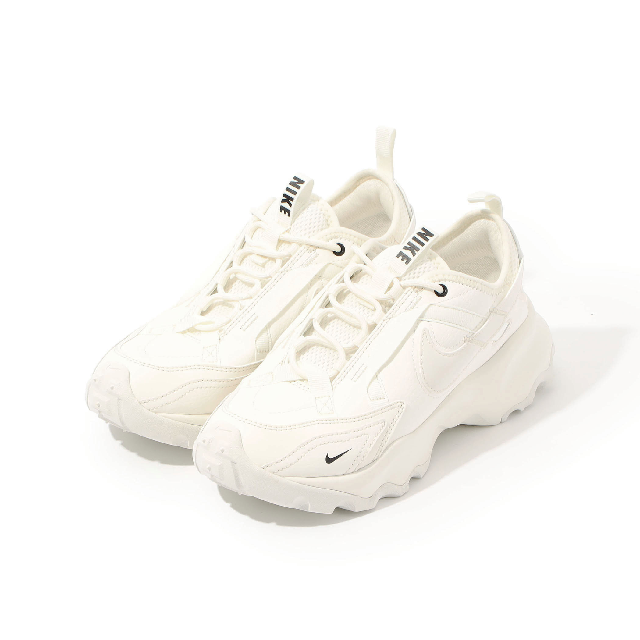 ■Nike TC 7900 スニーカー