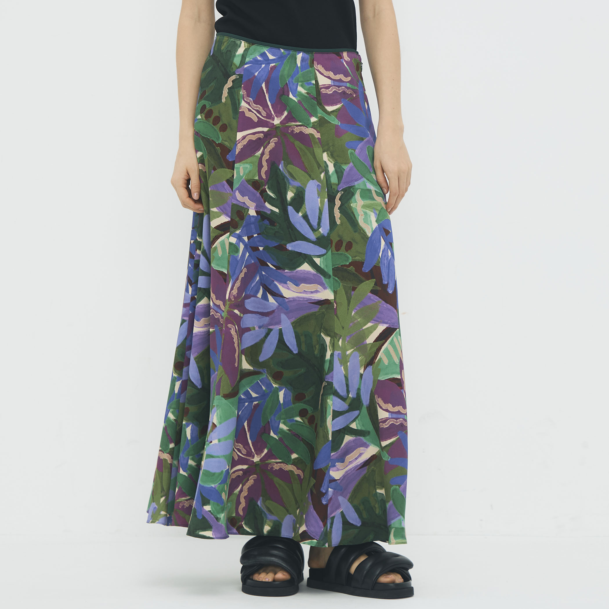 ポリエステル リーフプリントフレアスカート｜トゥモローランド 公式通販