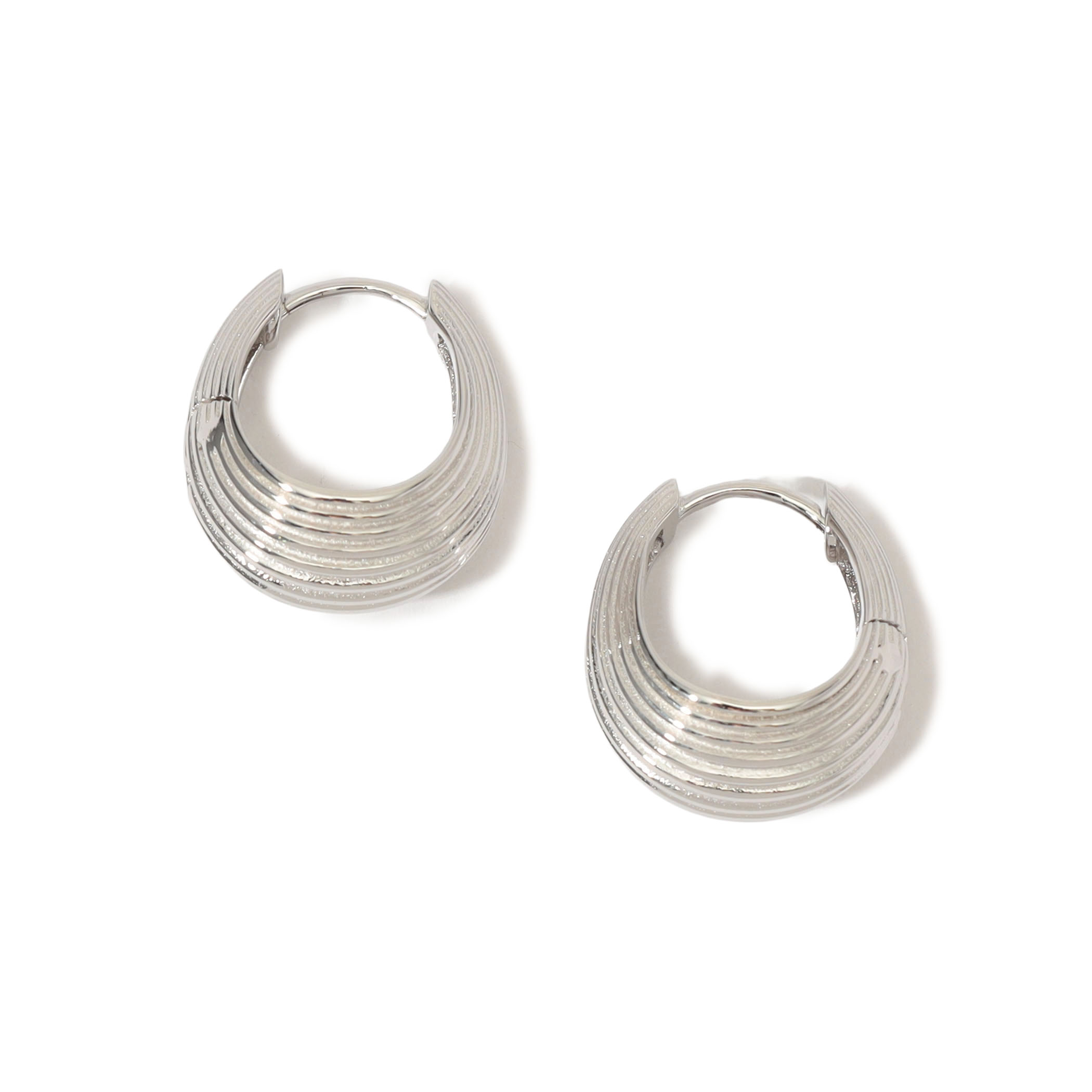 DAUGHTERS JEWELRY Dewy flute フープピアス｜トゥモローランド 公式サイト
