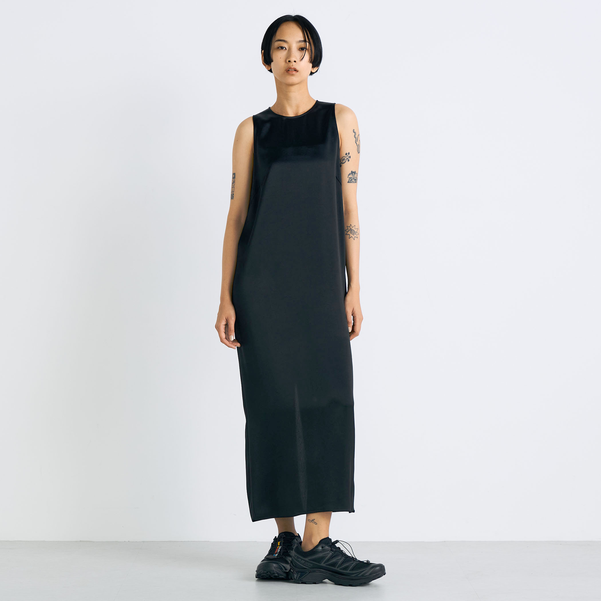 ワッシャーサテン ノースリーブワンピース｜トゥモローランド 公式通販