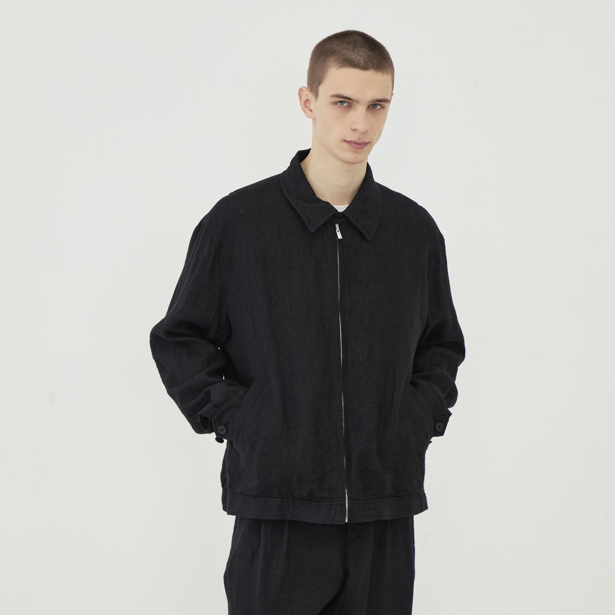 ブラッシュドリネン ジップアップブルゾン｜トゥモローランド 公式通販