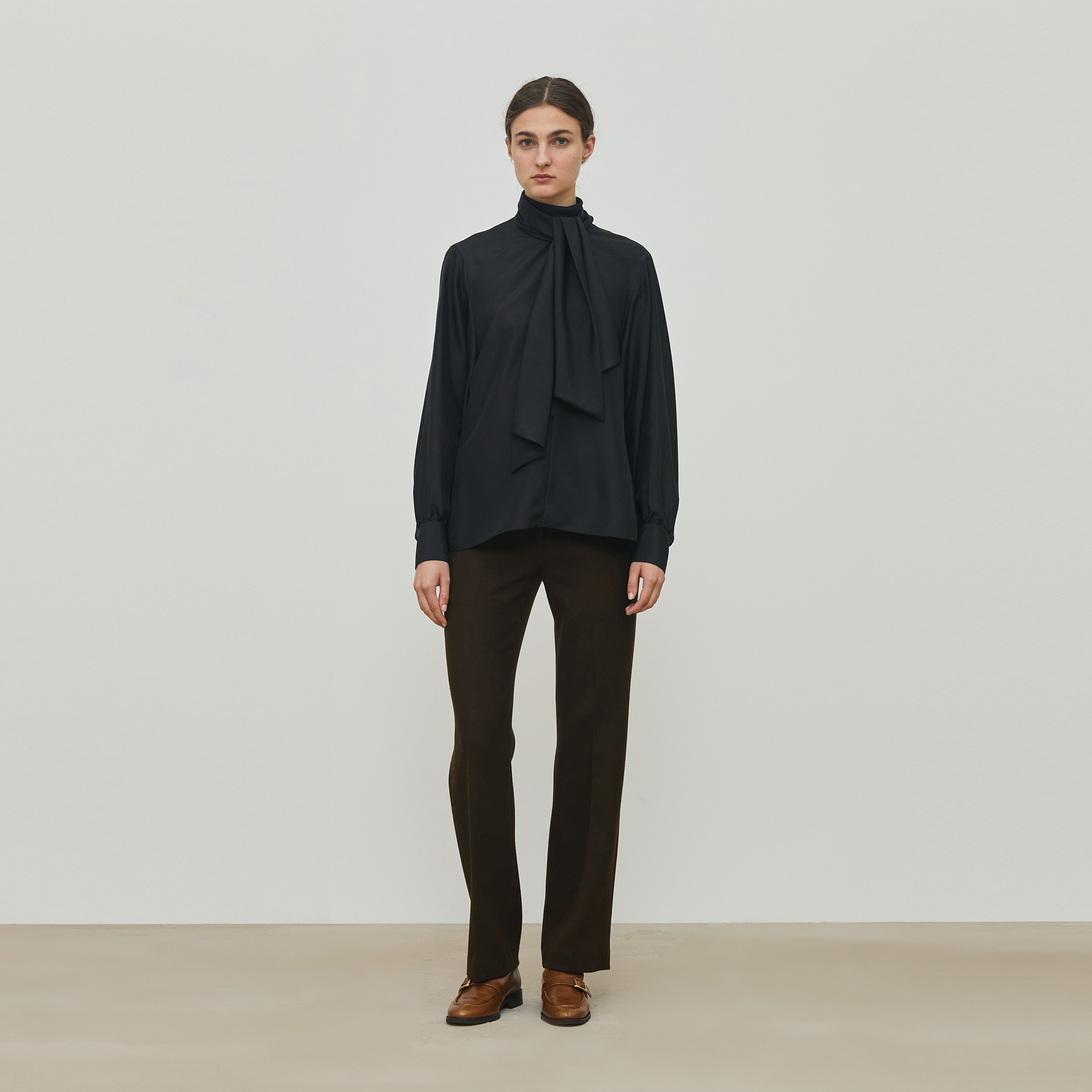 シルクハブタエ ボリュームタイブラウス｜トゥモローランド 公式通販