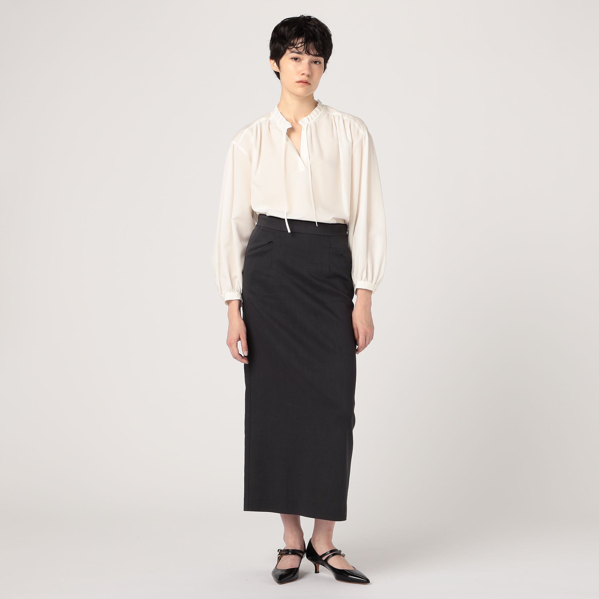 ハイカウントポプリン フリルカラーブラウス｜トゥモローランド 公式通販