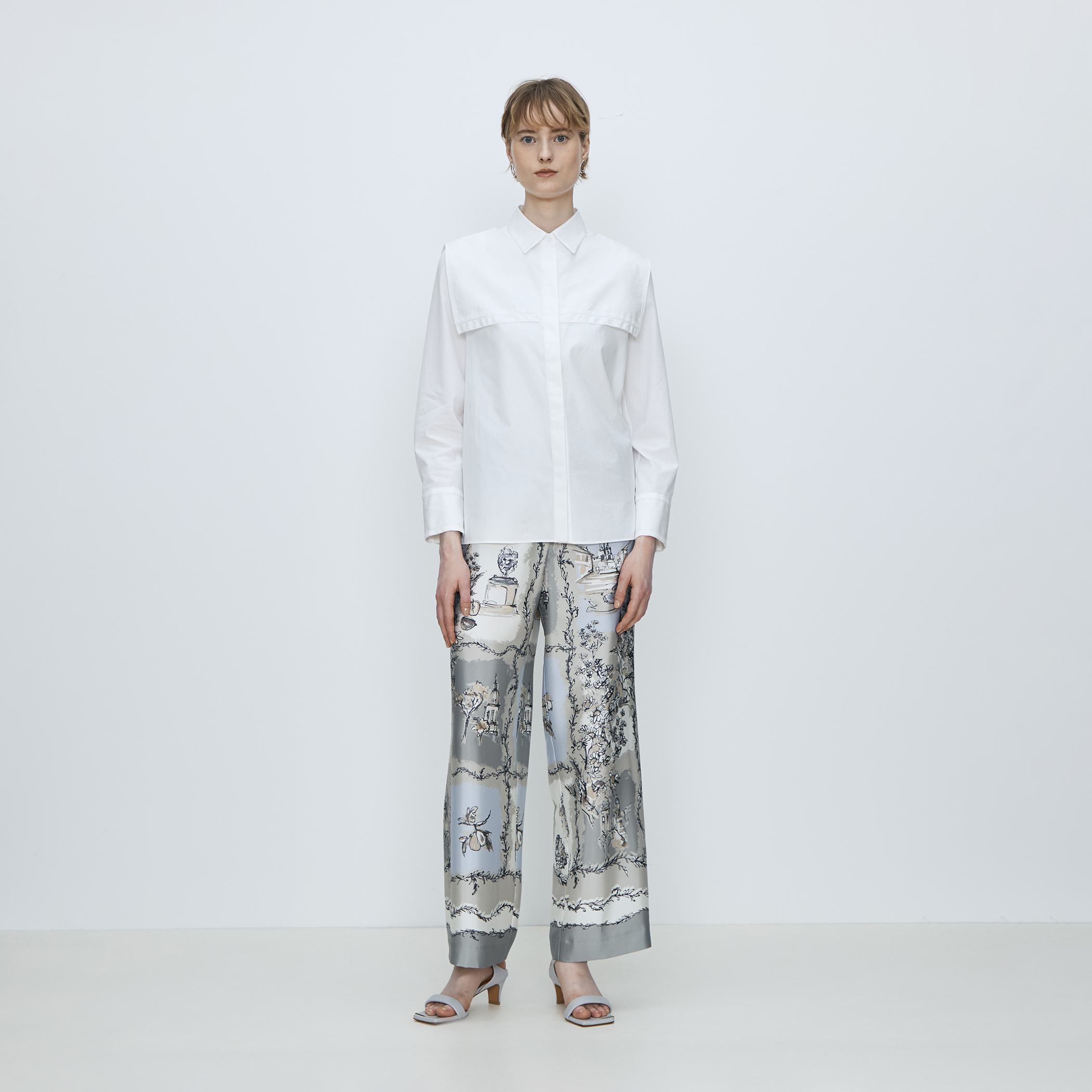 美品✨22SS トゥモローランド ルコットンオーガンジー セーラーカラーブラウス ルコットンオーガンジー セーラーカラーブラウス | maison