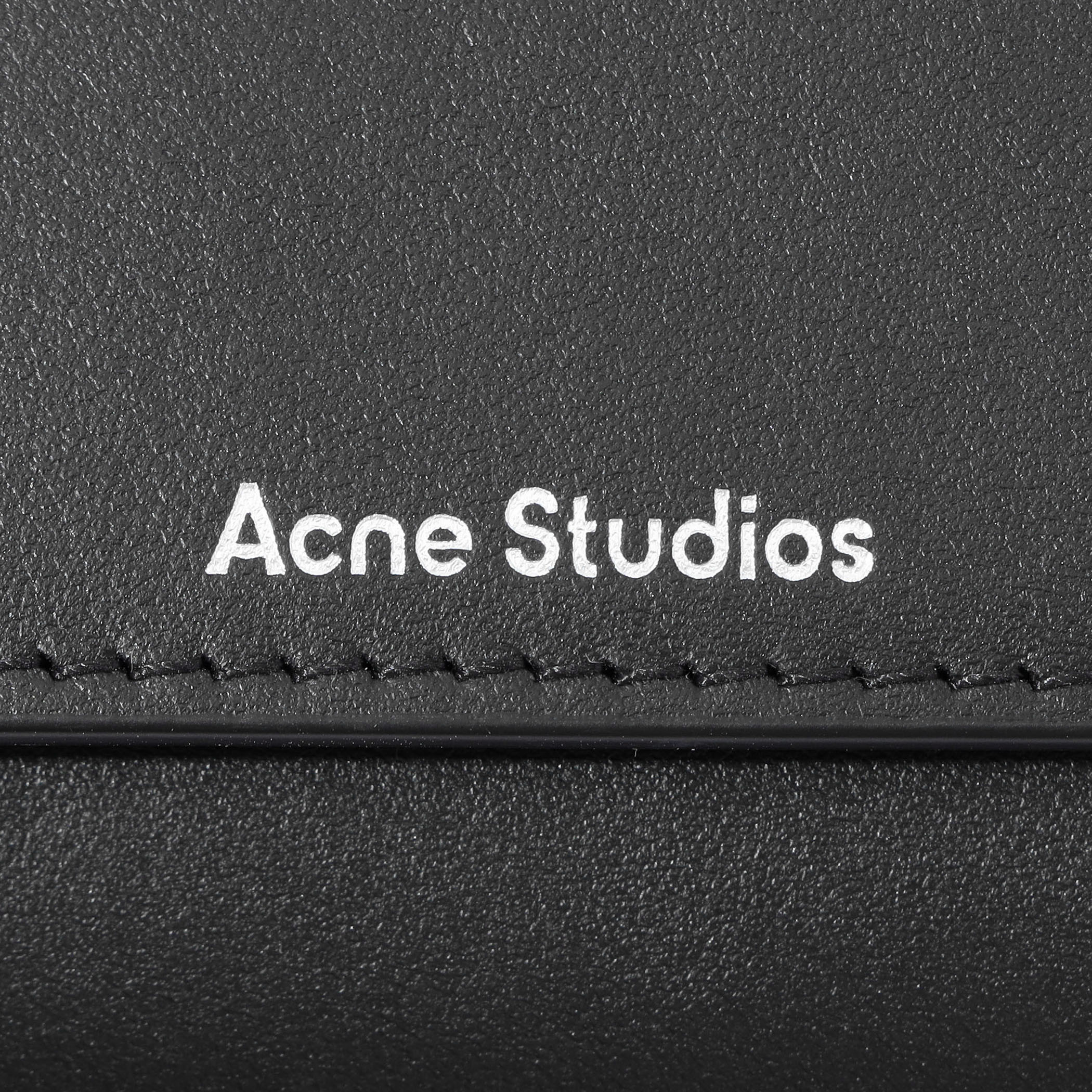 Acne Studios フォールドウォレット｜トゥモローランド 公式通販