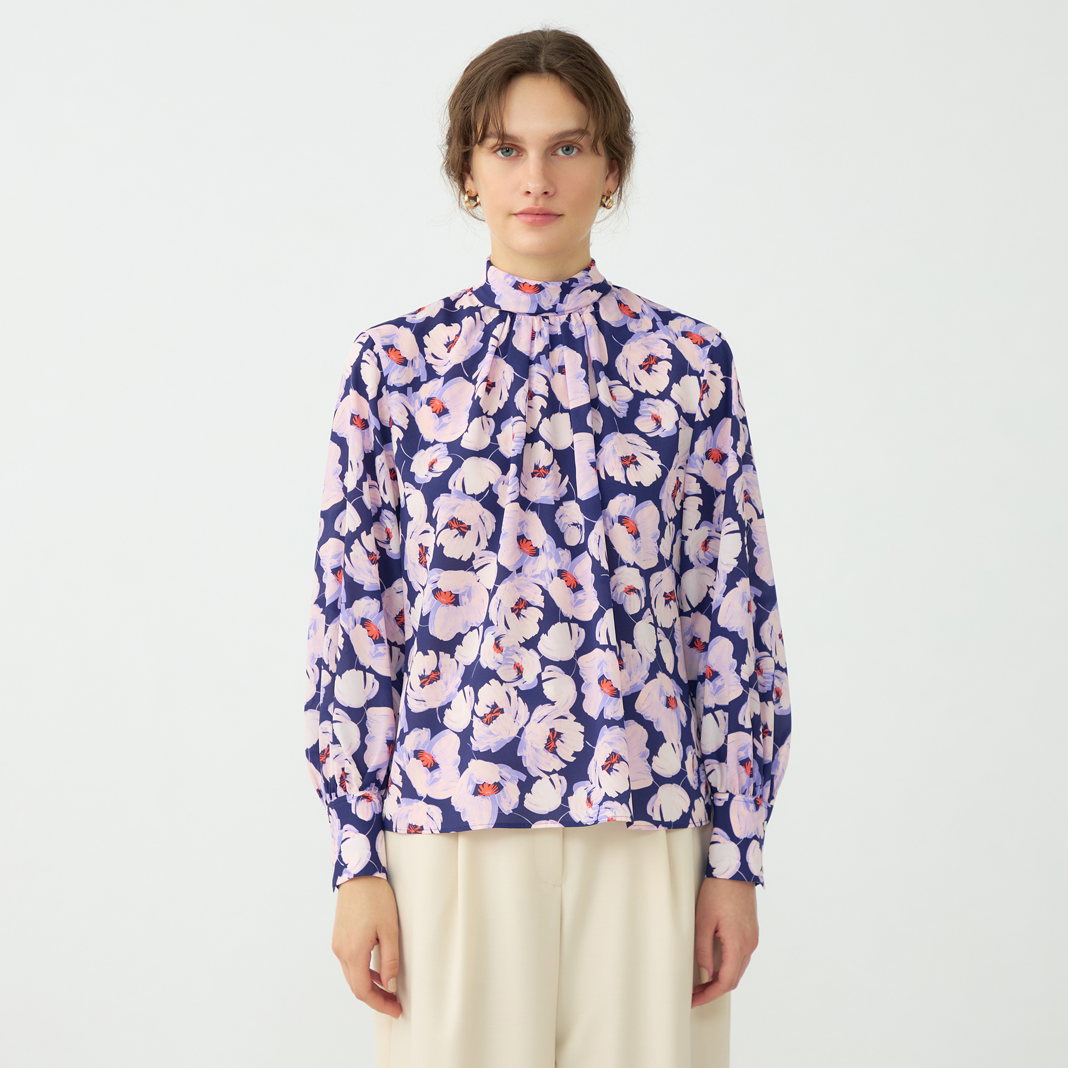 フェザリーフラワープリント ボウタイブラウス｜トゥモローランド 公式通販