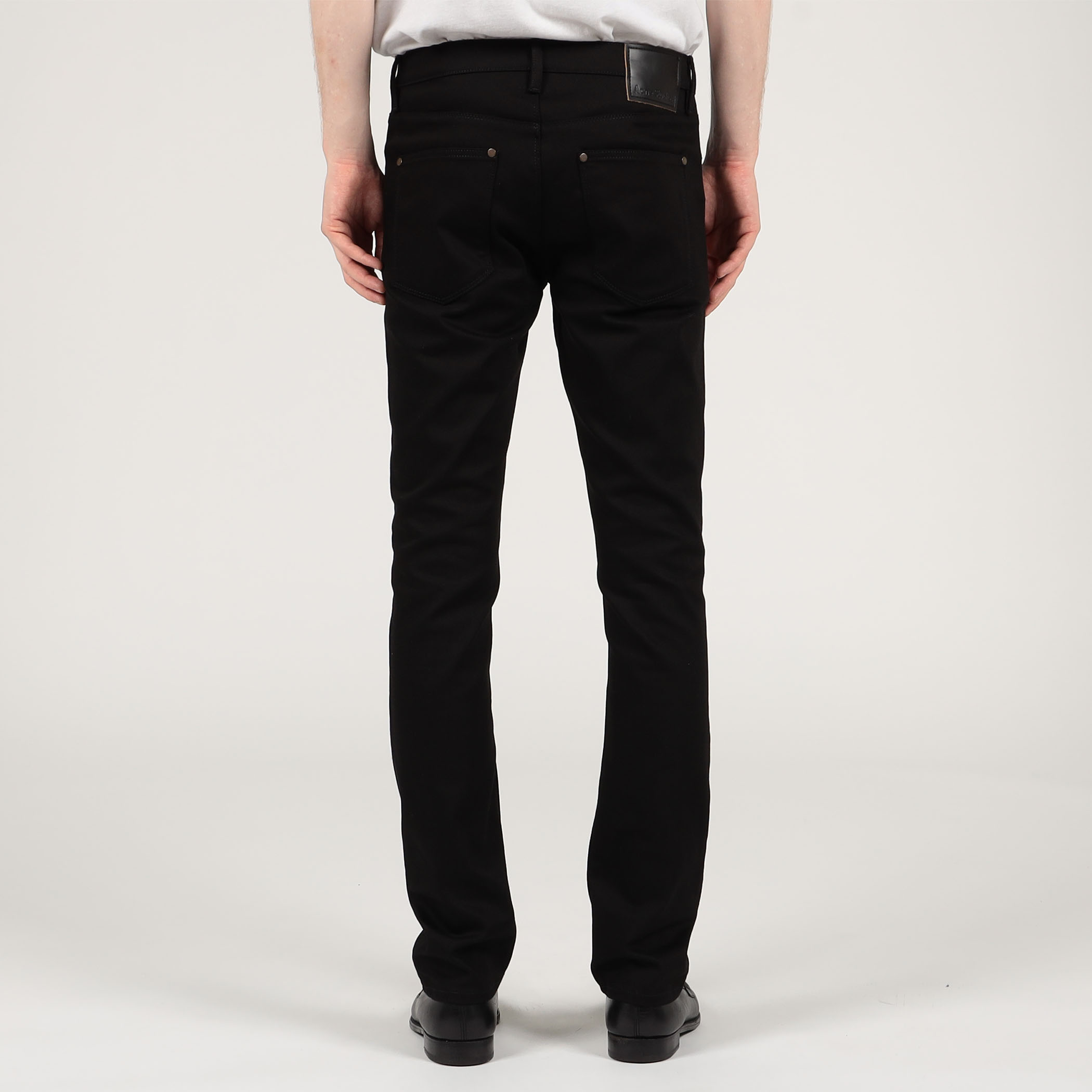 Acne Studios MAX STAY BLACK DENIM ブラックデニム｜トゥモローランド