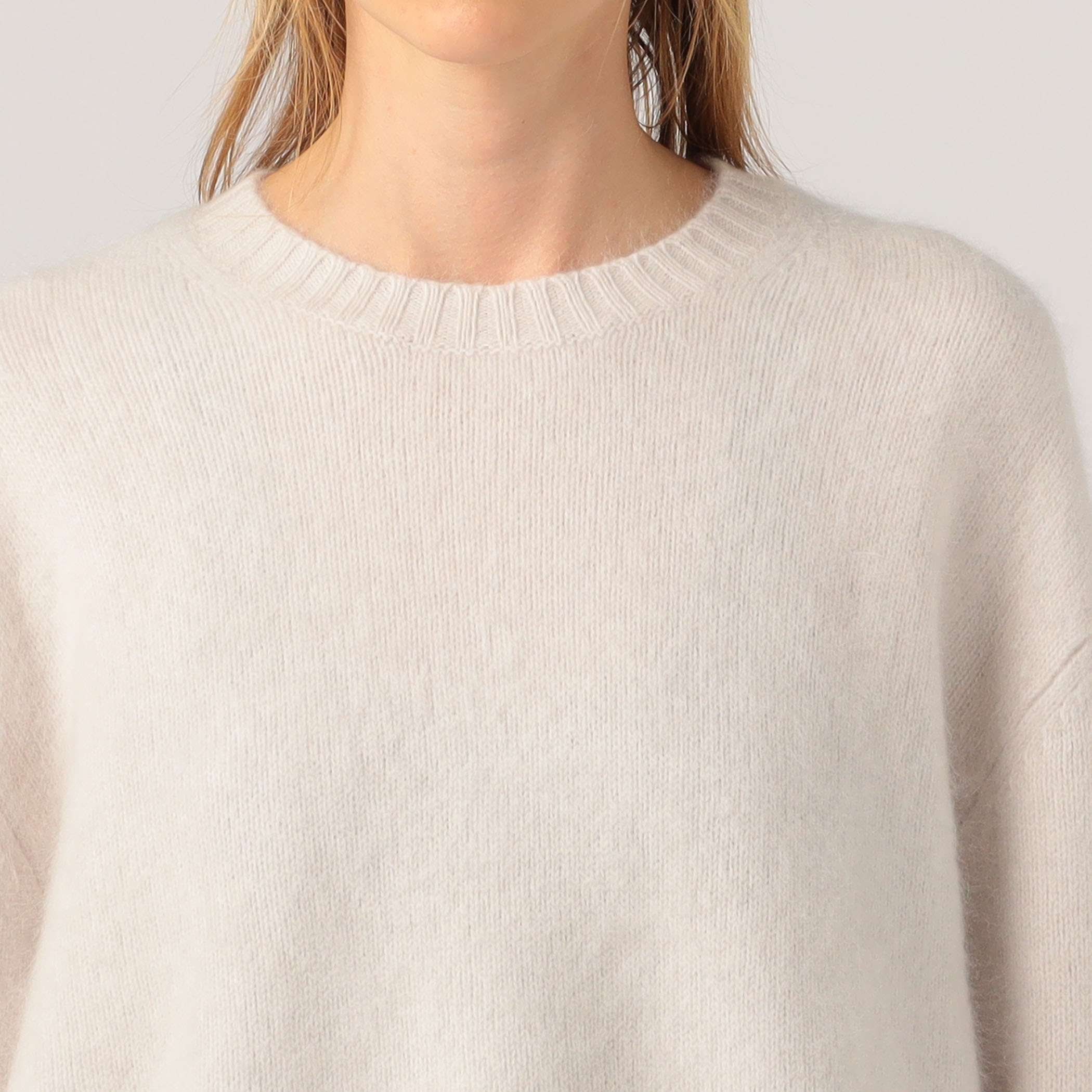 ハローブラッシュド カシミヤ クルーネックニット WBRC3216