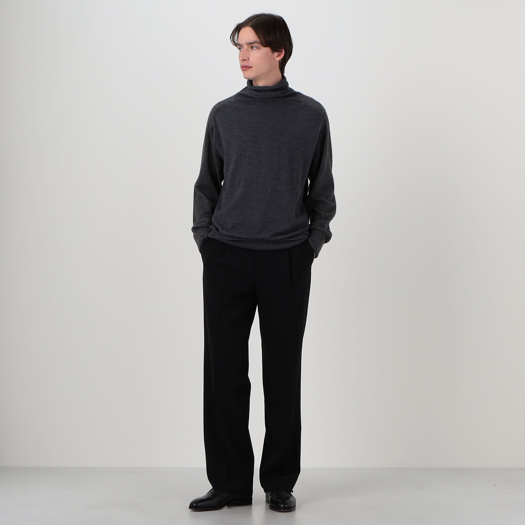 MAATEE&SONS カシミヤ タートルネックニット｜トゥモローランド 公式サイト