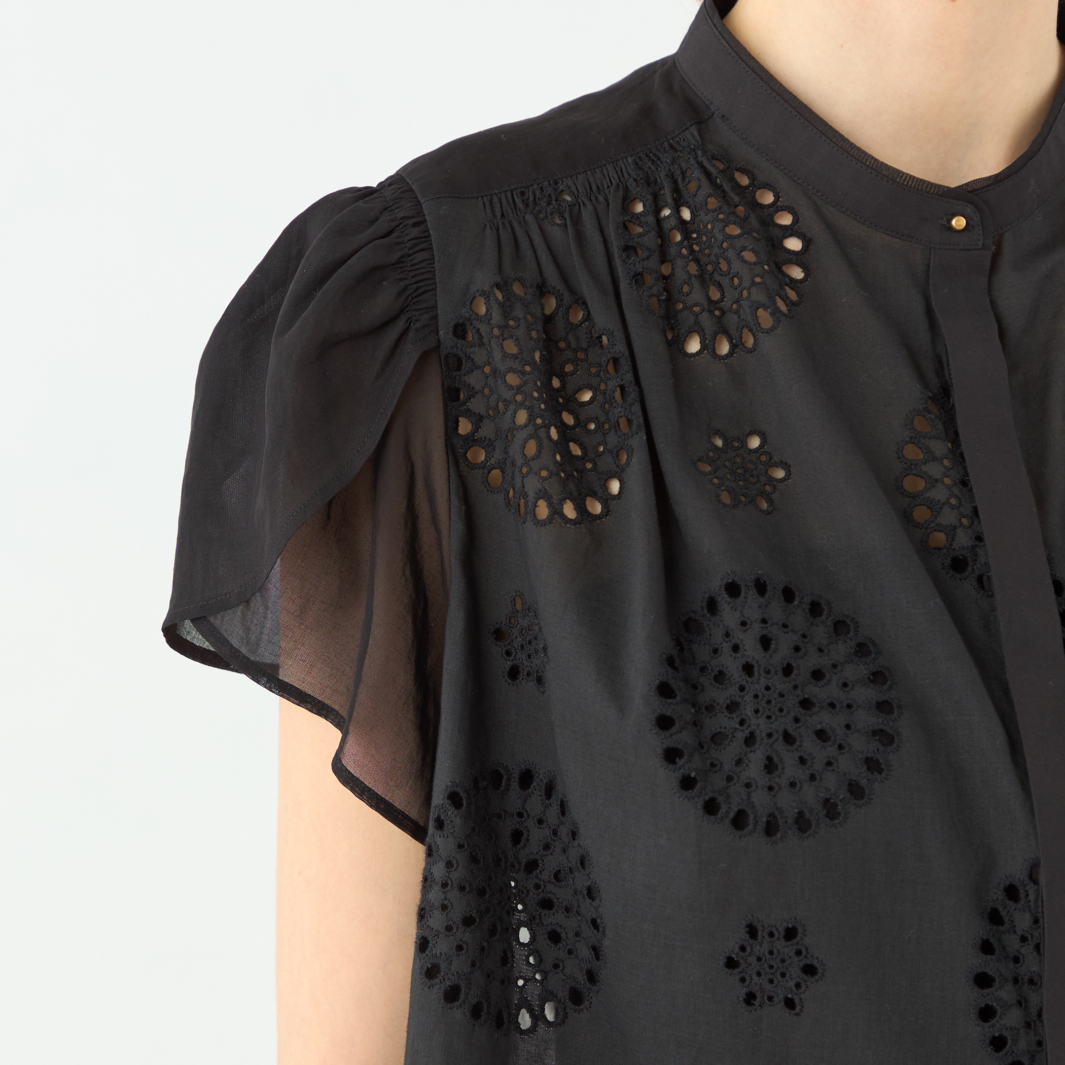 コットンコンビネーション ペタルスリーブブラウス｜トゥモローランド